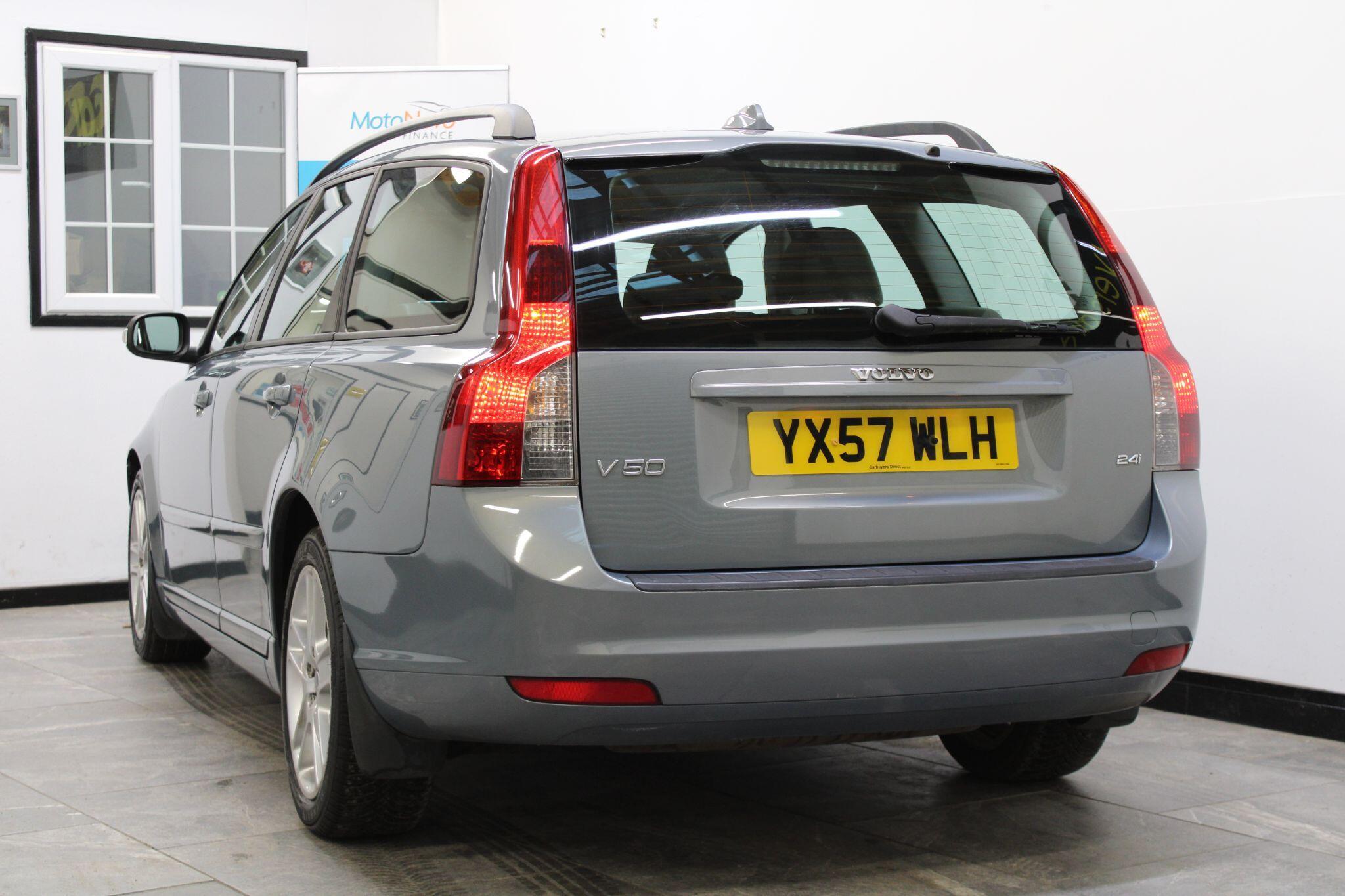 Volvo V50 - Image 18