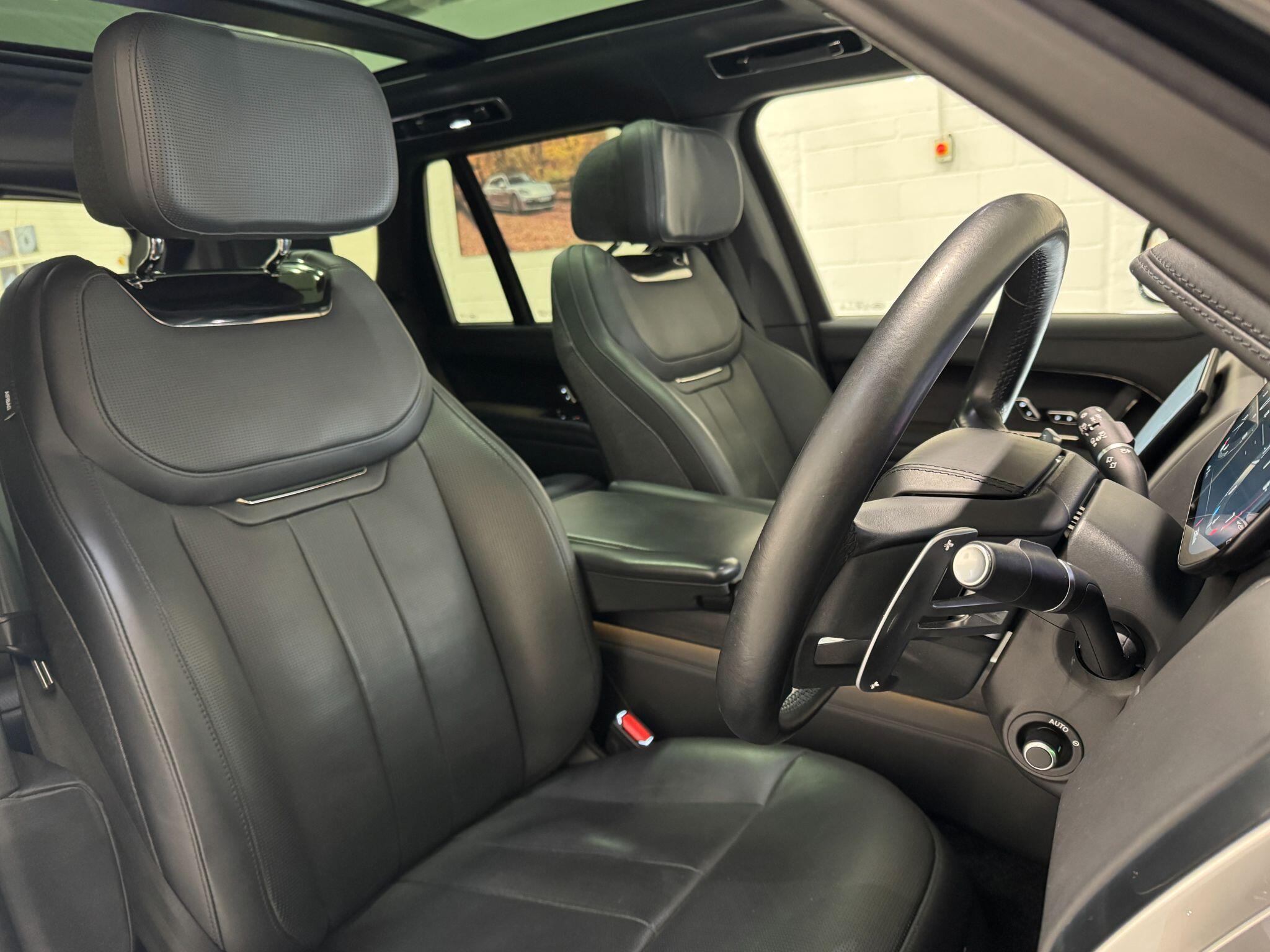 Land Rover Range Rover - Image 22