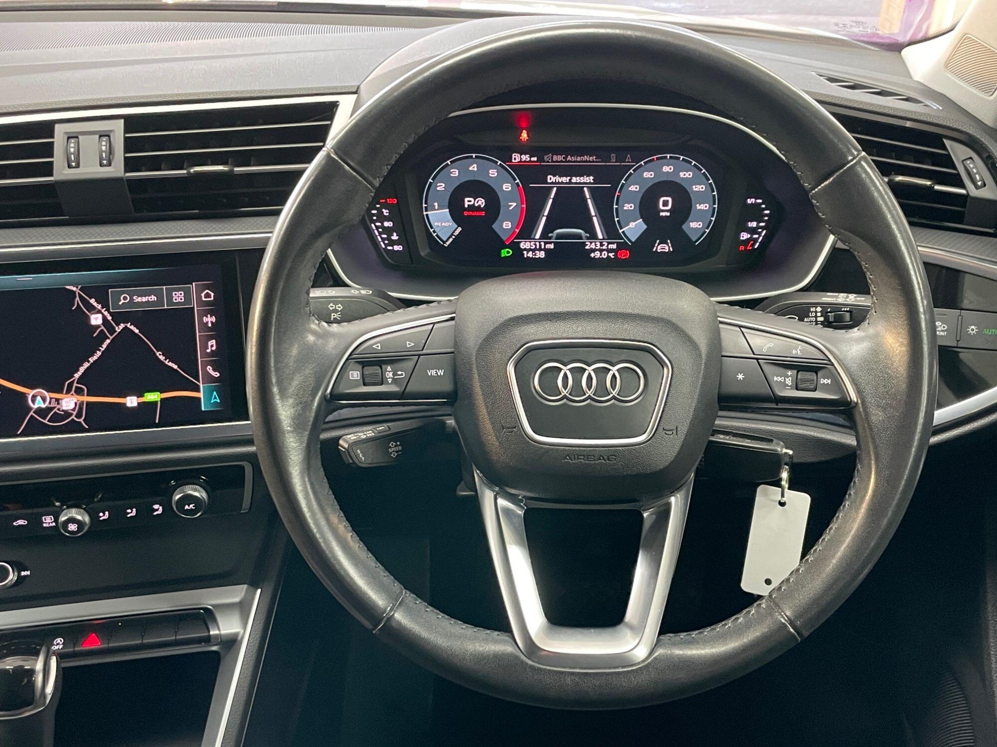 Audi Q3 - Image 35