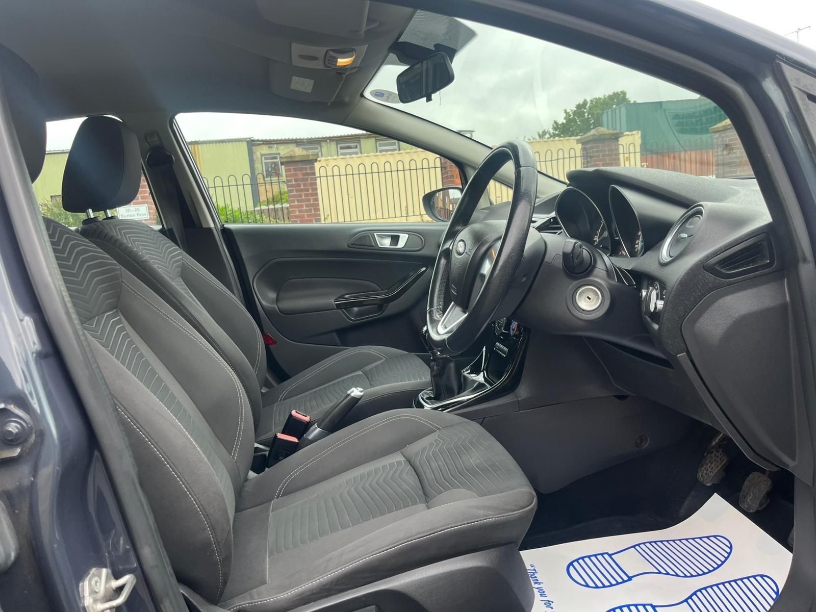 Ford Fiesta - Image 13