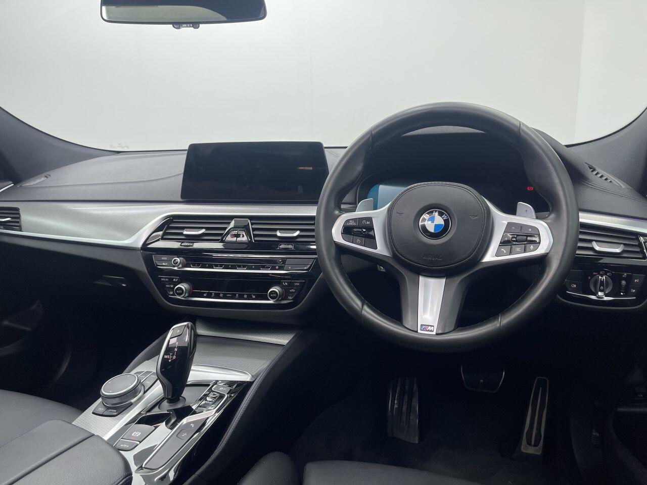 BMW 6 SERIES GRAN TURISMO - Image 35