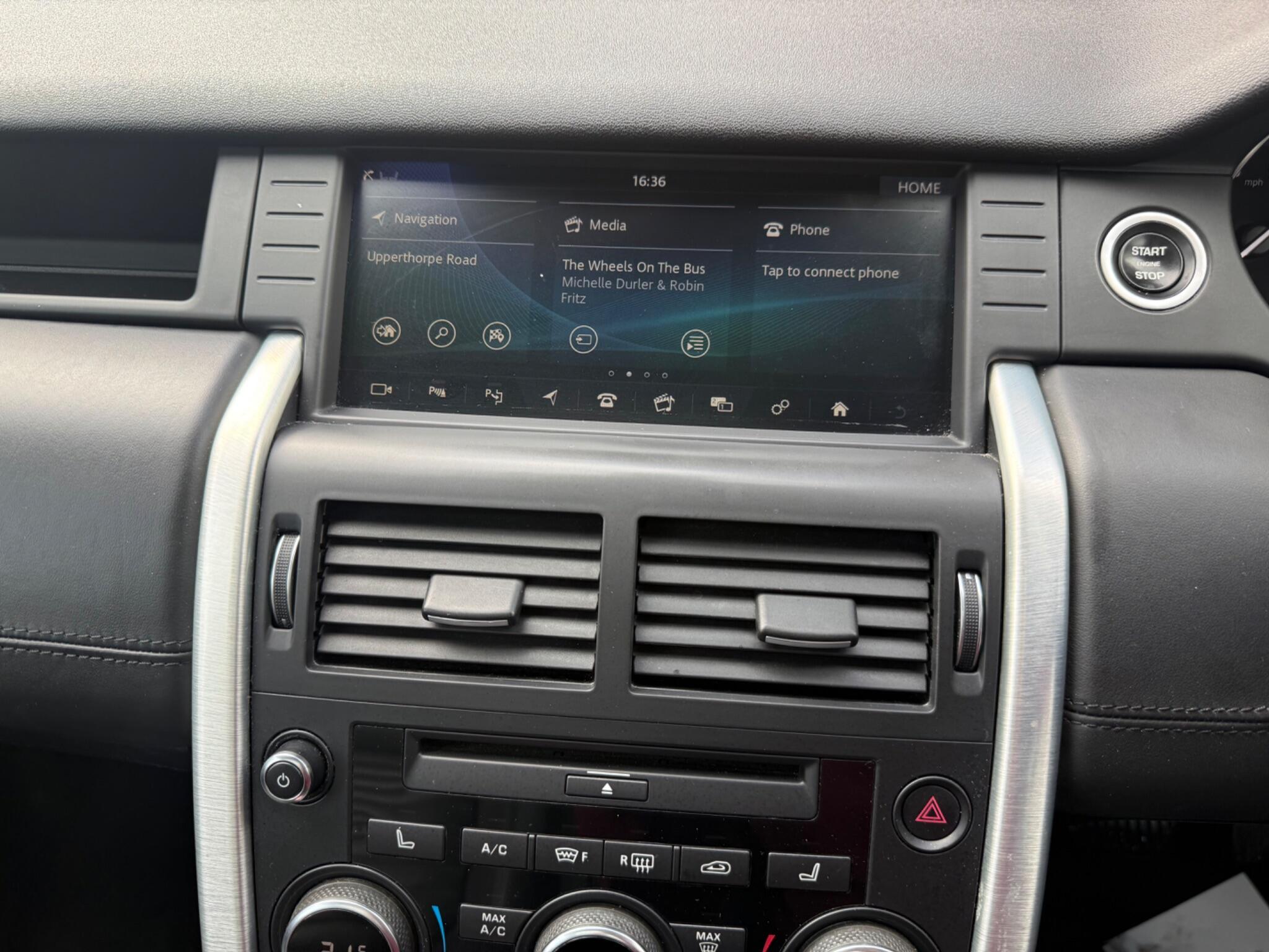 Land Rover DISCOVERY SPORT - Image 13