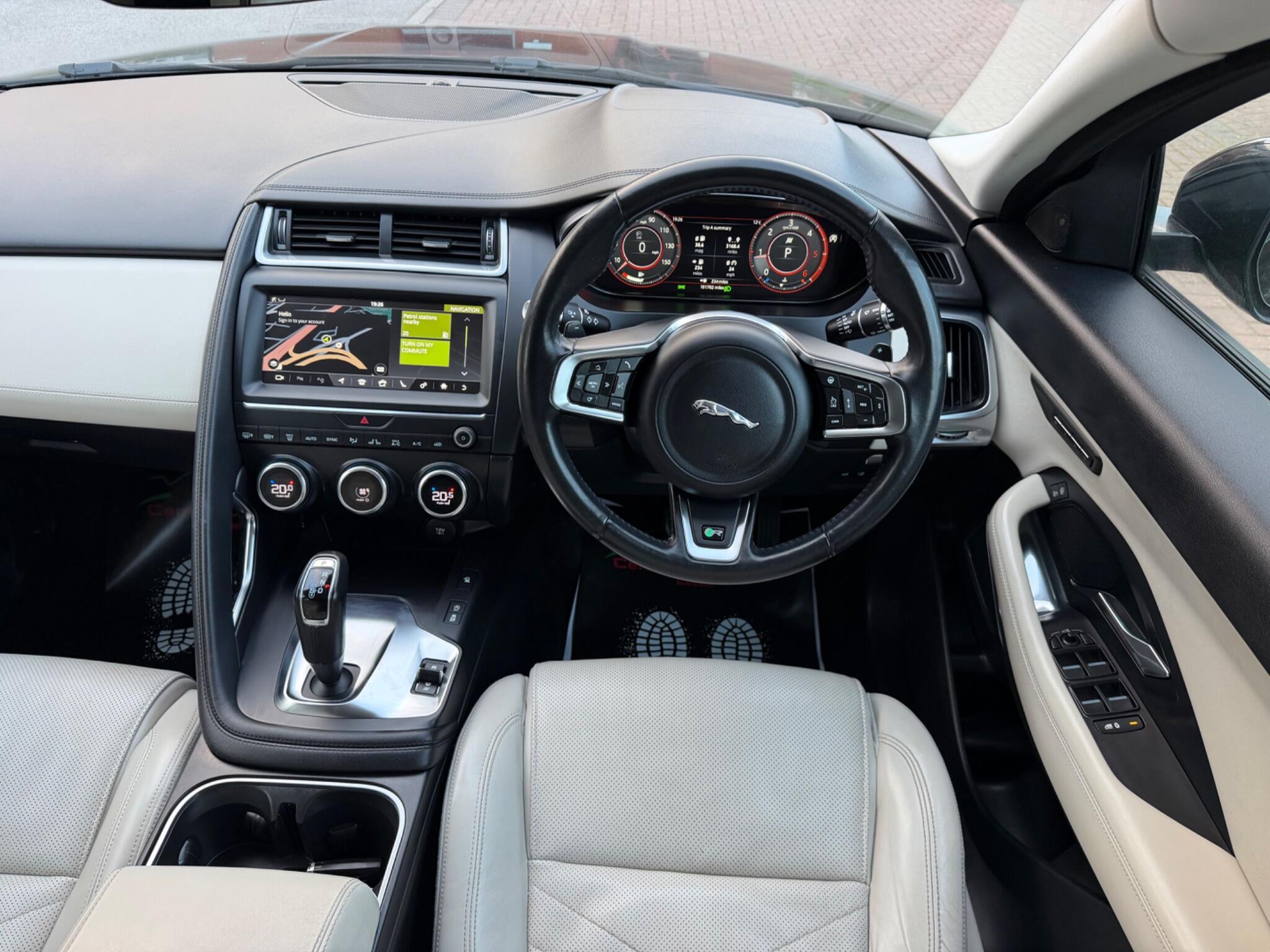 Jaguar E-Pace - Image 47