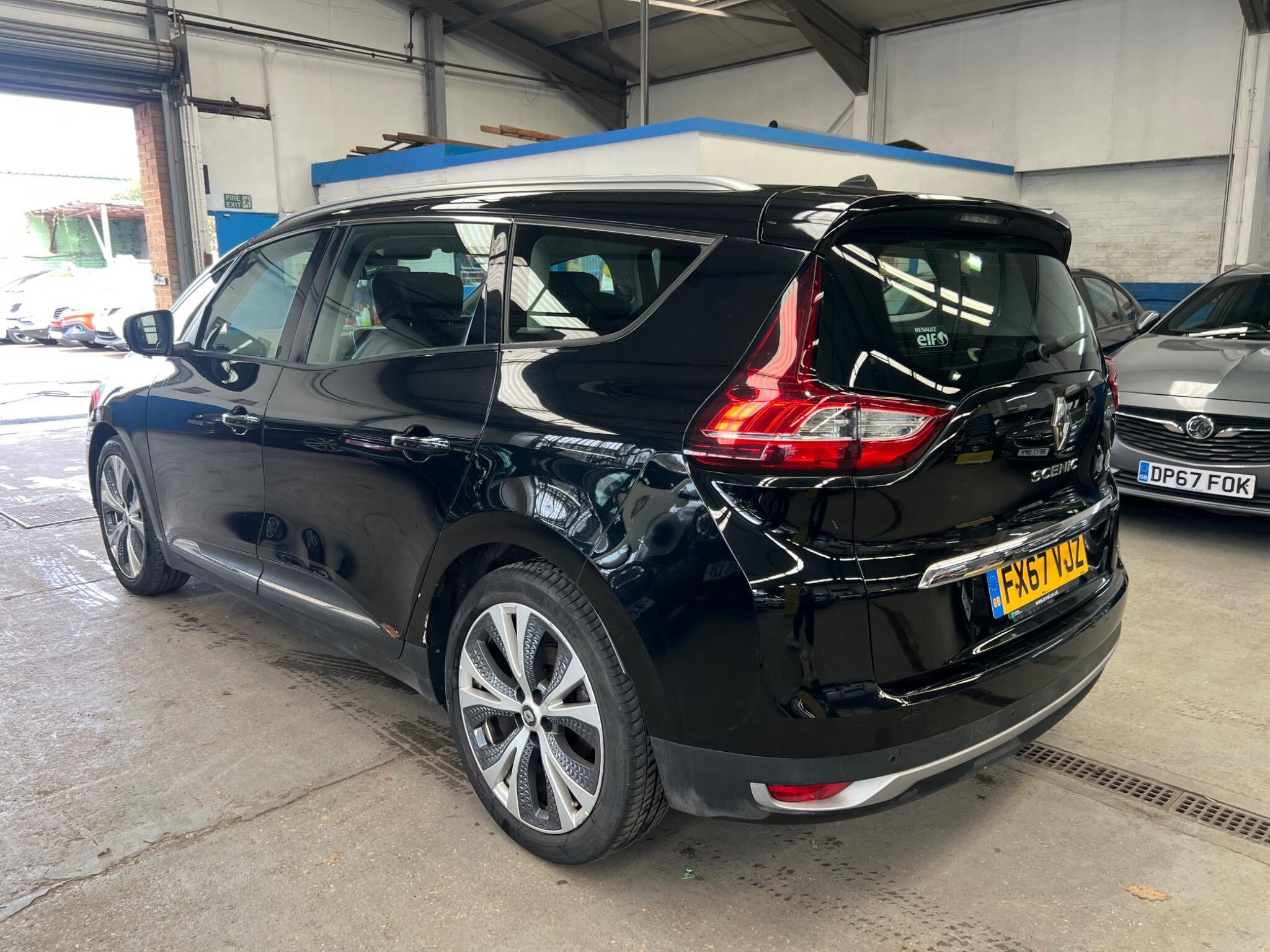 Renault Grand Scenic - Image 9