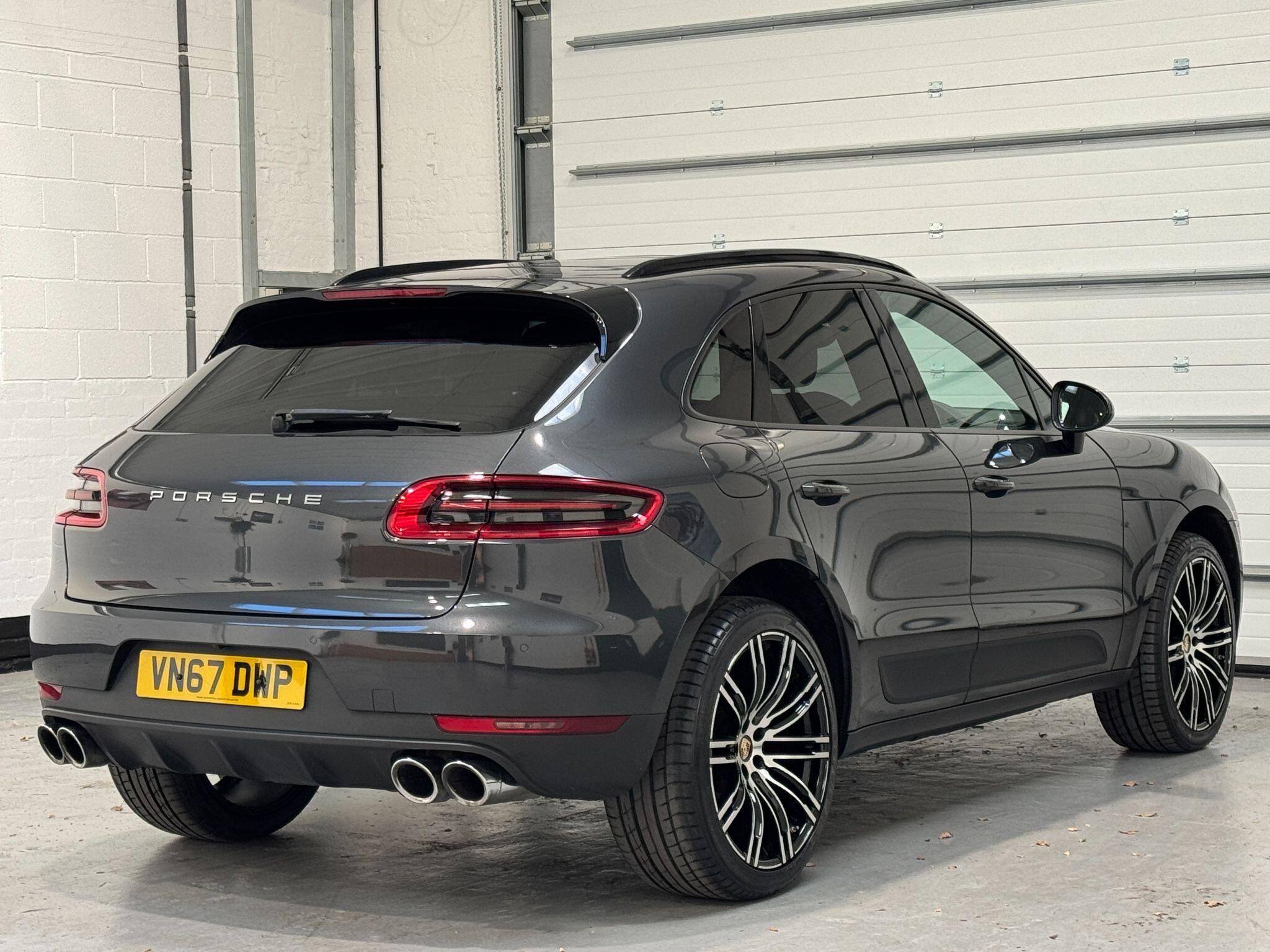 Porsche Macan - Image 11