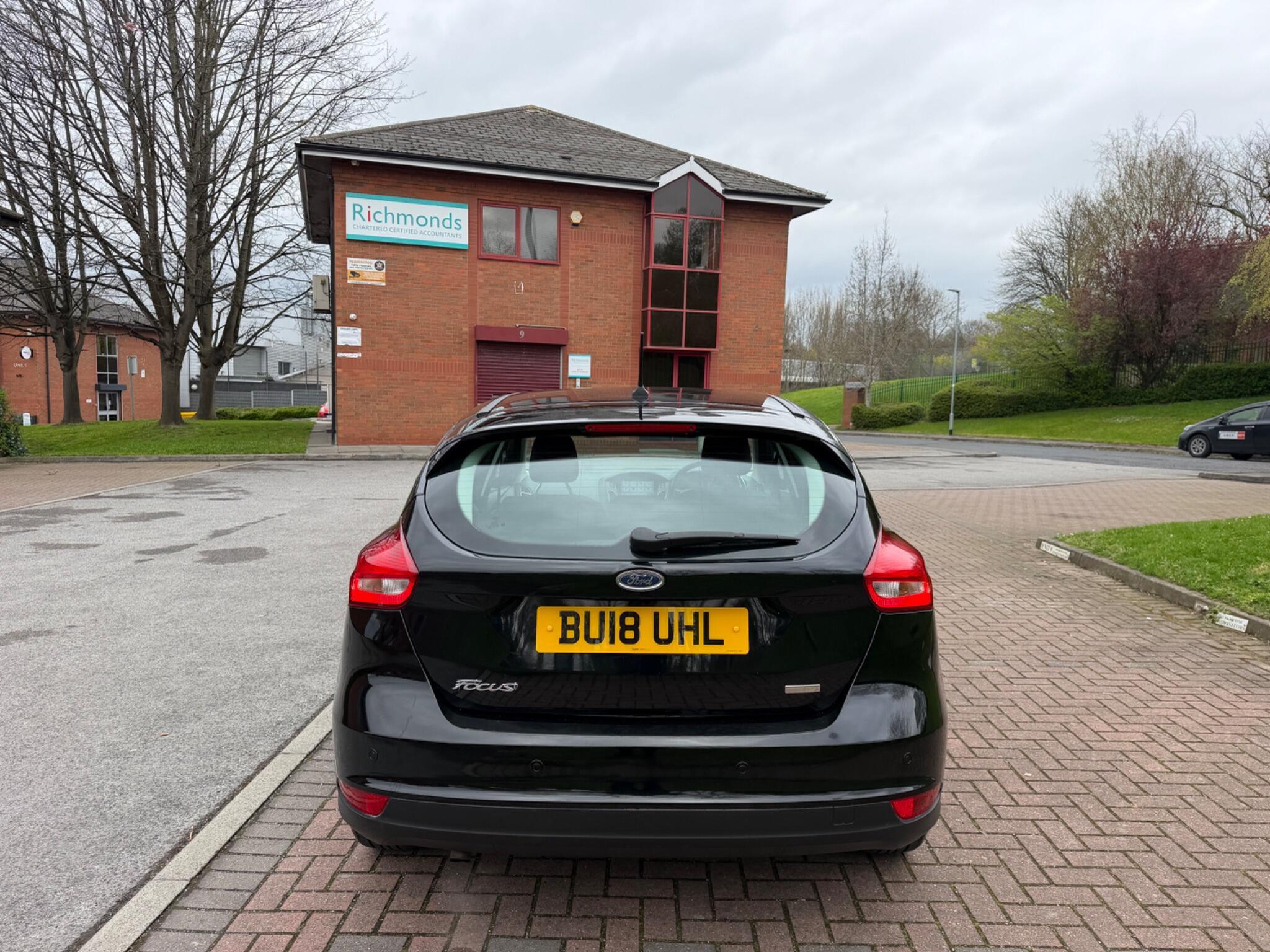 Ford Focus - Image 10