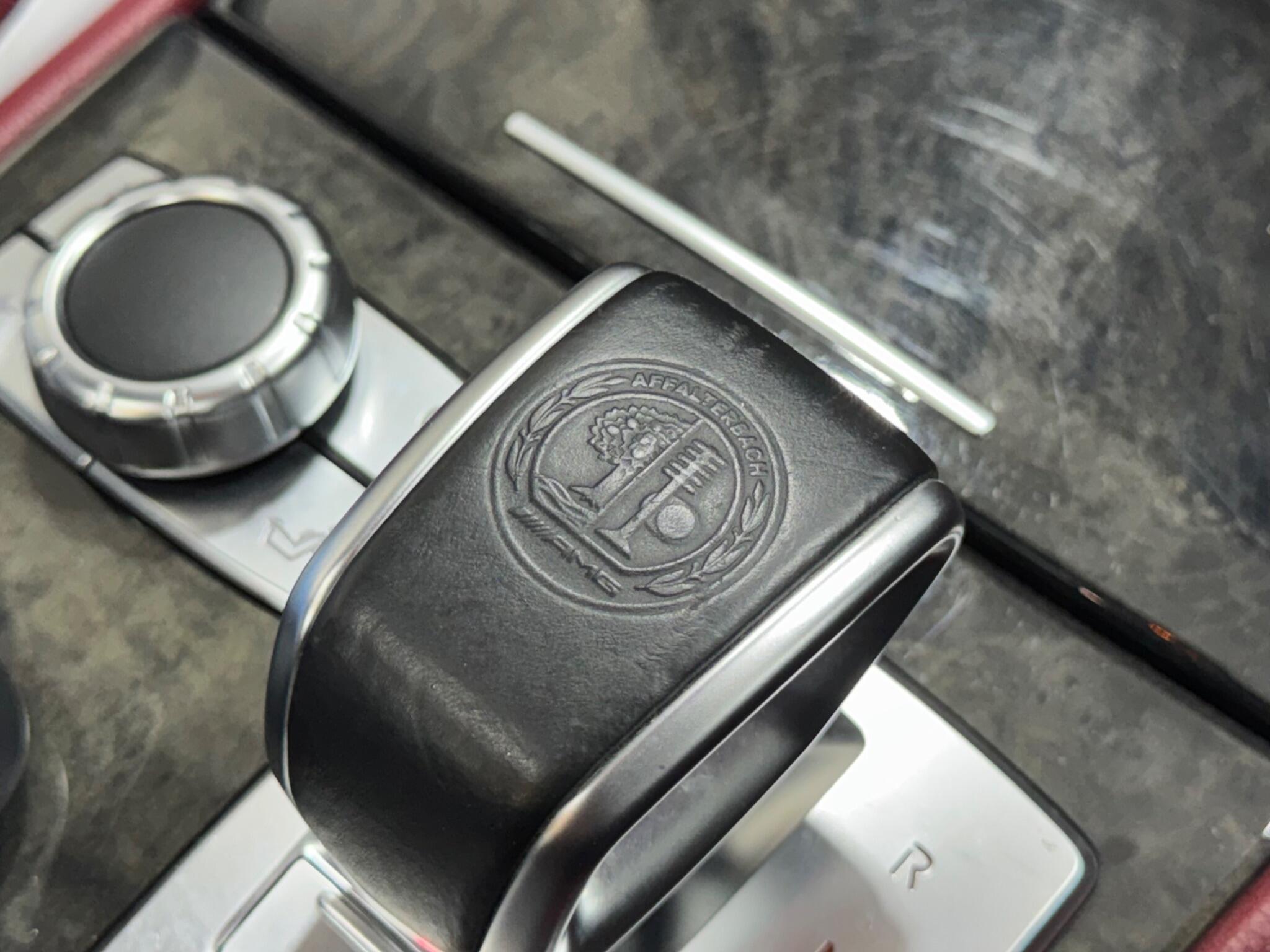 Mercedes SL - Image 13