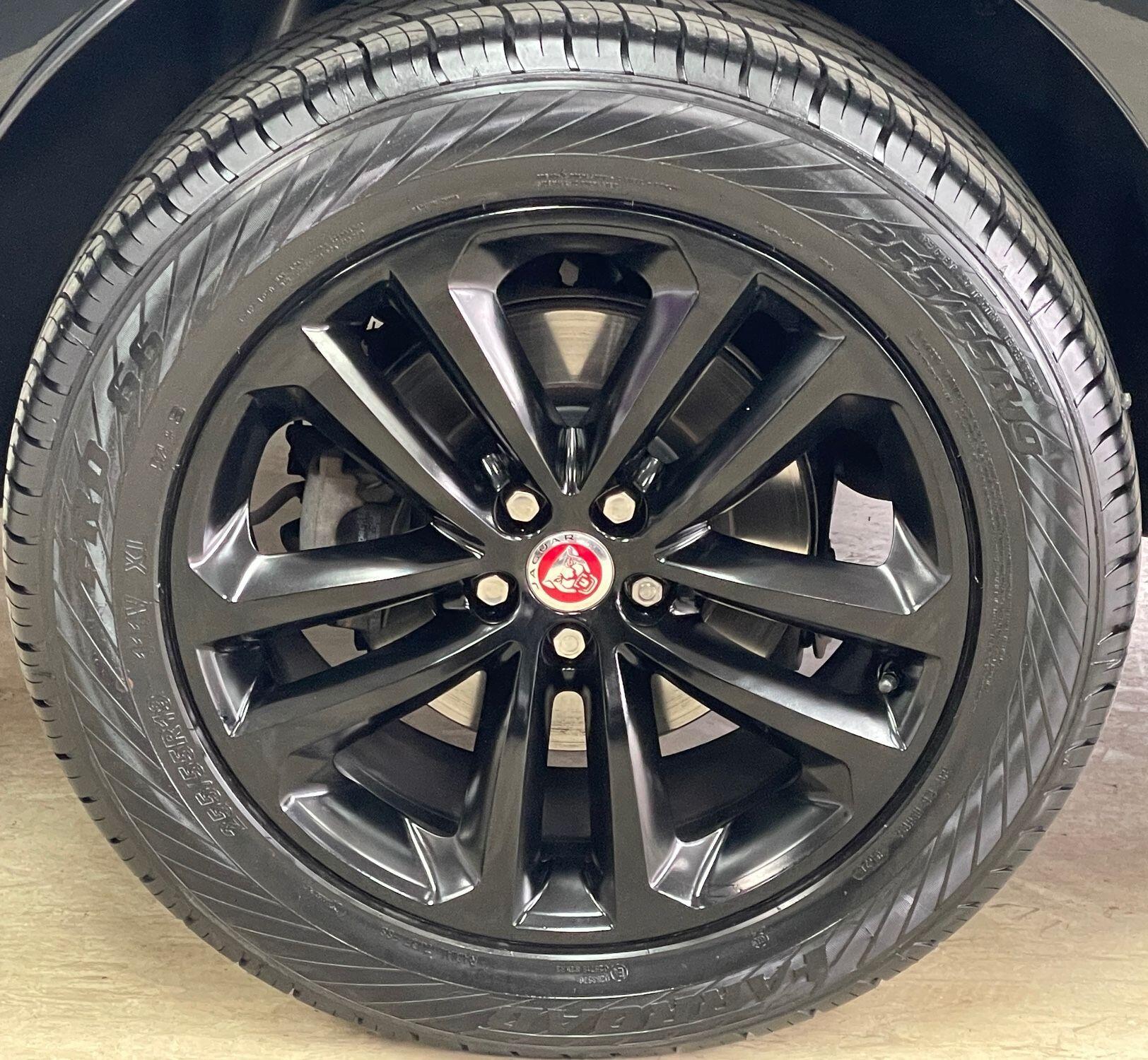 Jaguar F-Pace - Image 15
