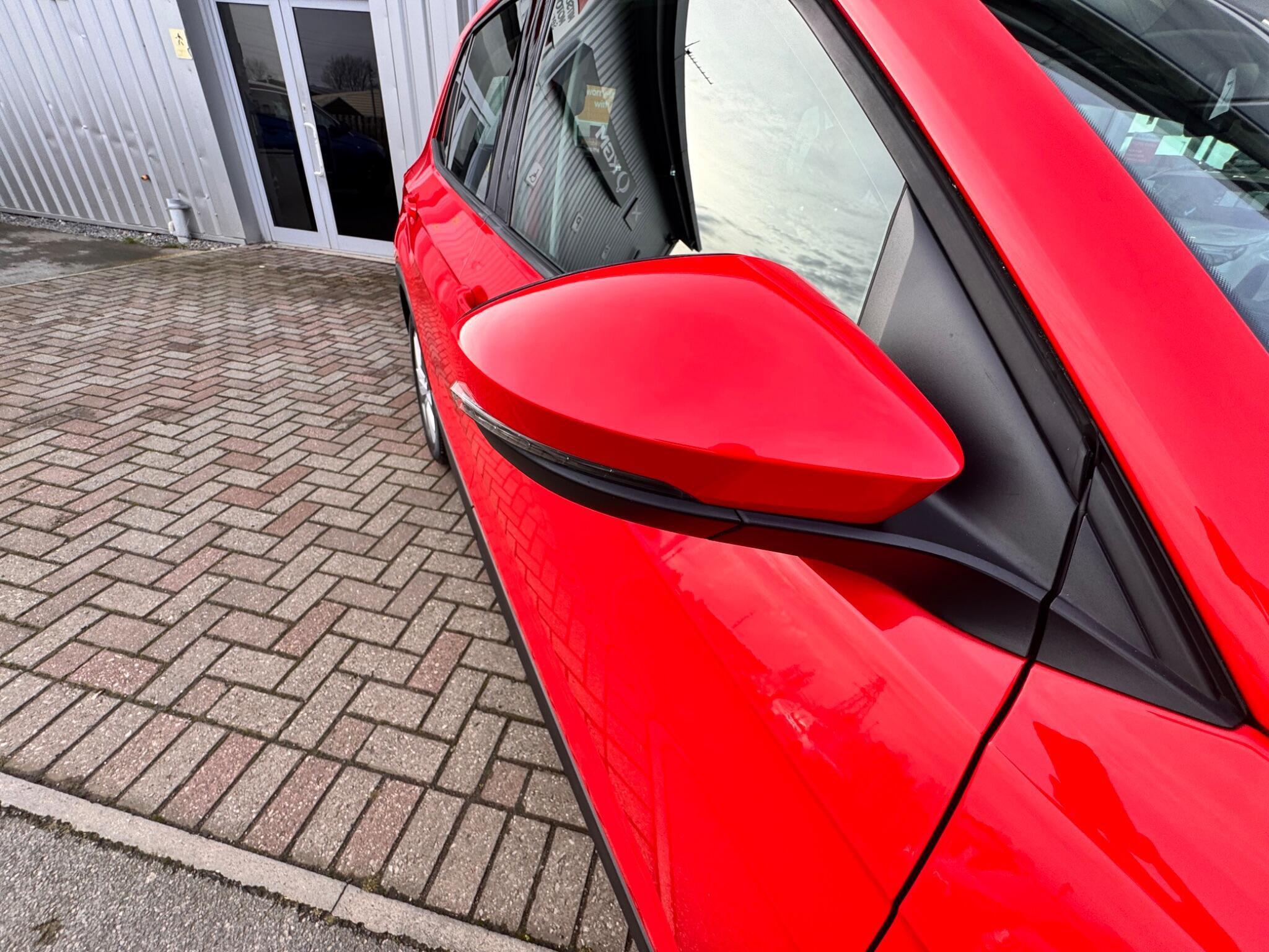 Volkswagen T-Cross - Image 10