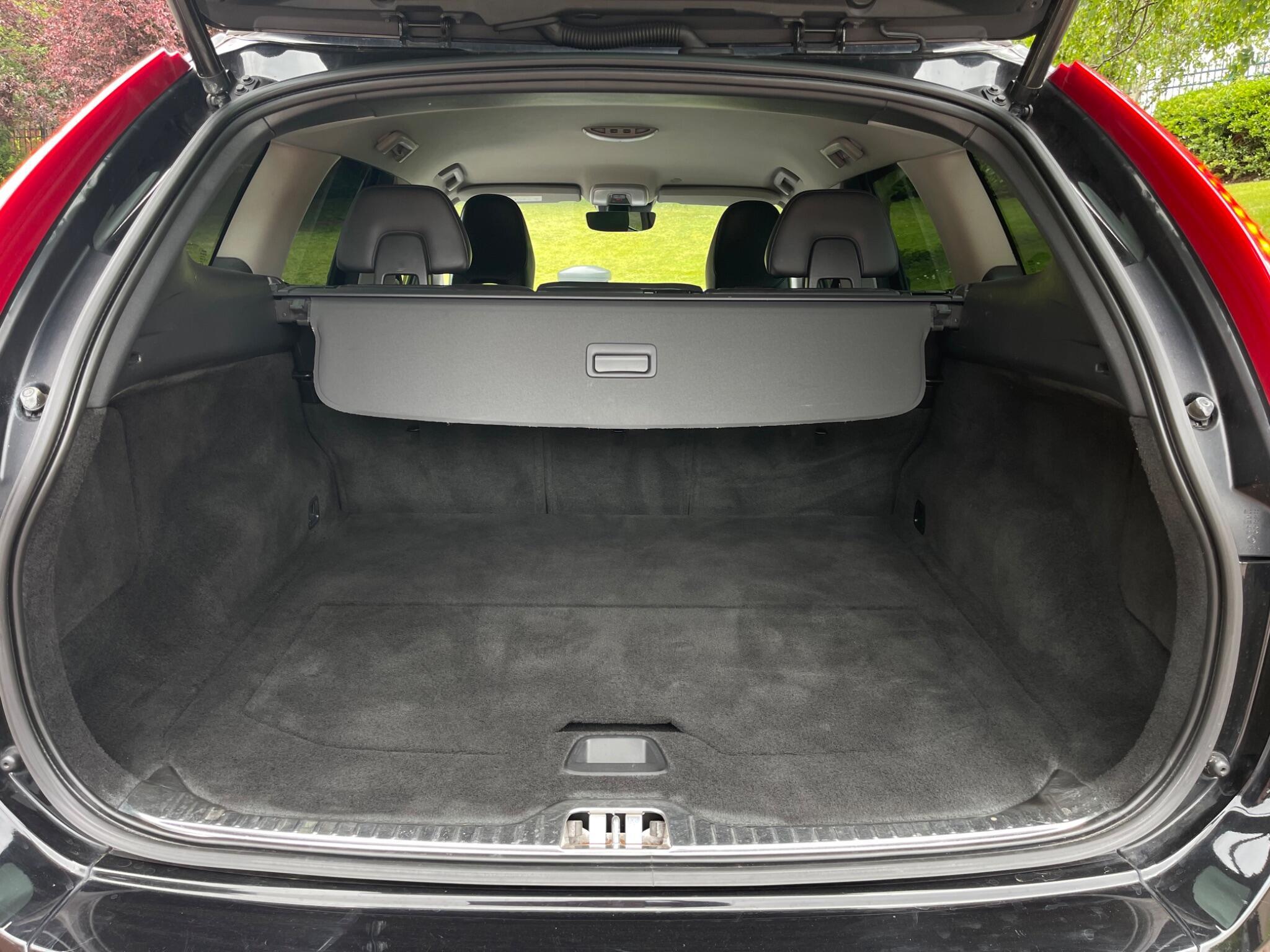 Volvo XC60 - Image 28