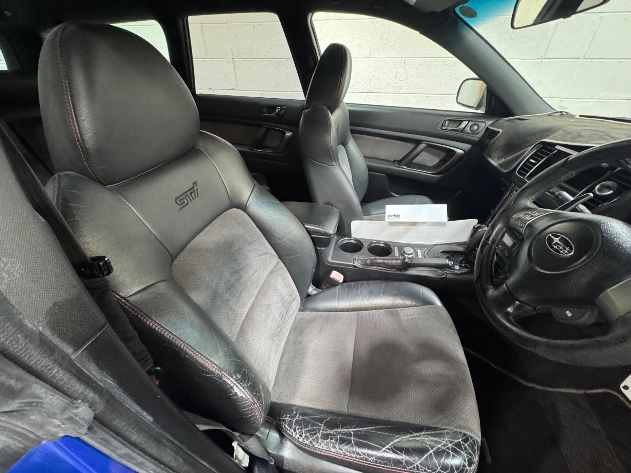 Subaru Legacy - Image 8
