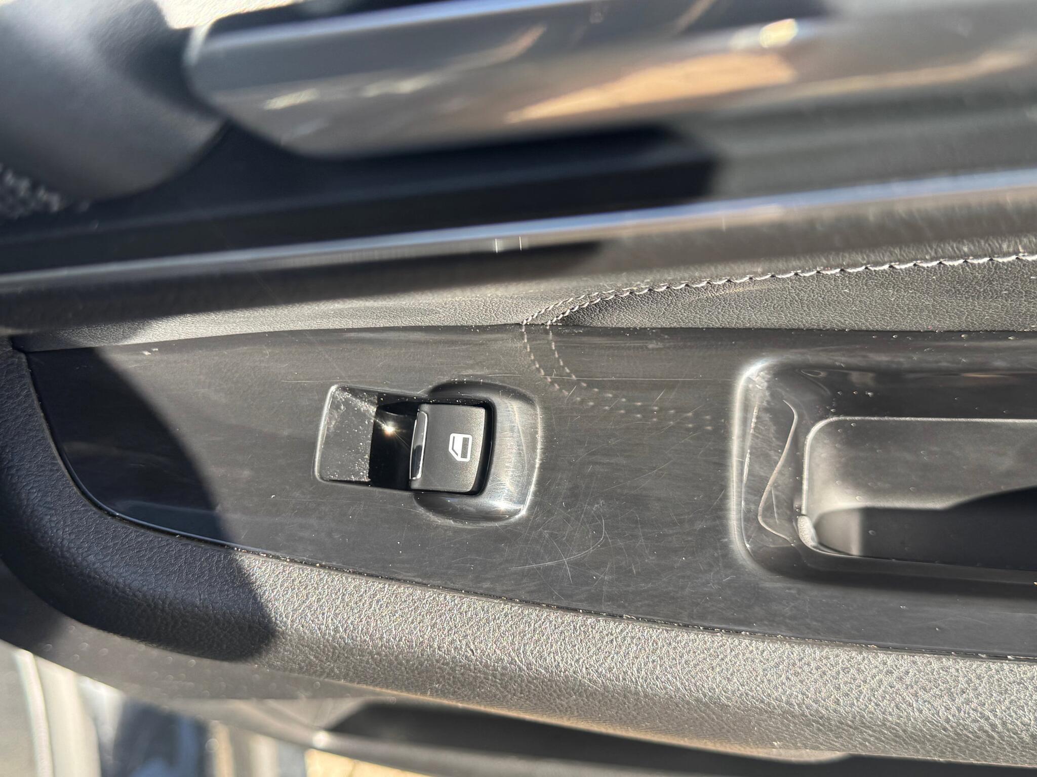 Ford S-MAX - Image 7