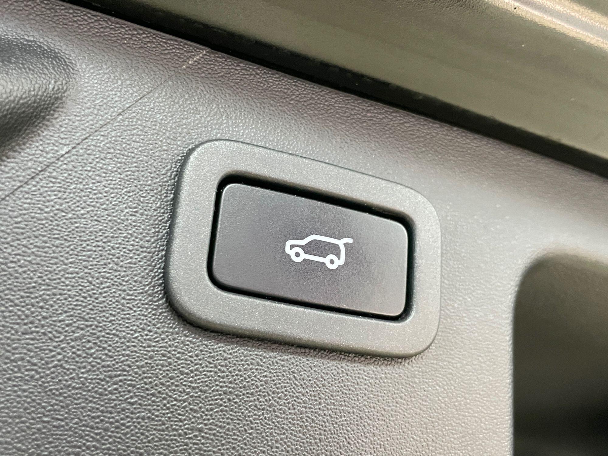 Land Rover DISCOVERY SPORT - Image 30