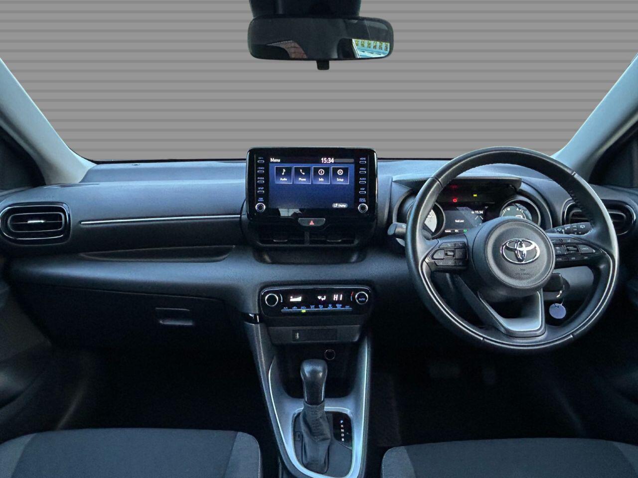 Toyota Yaris - Image 14