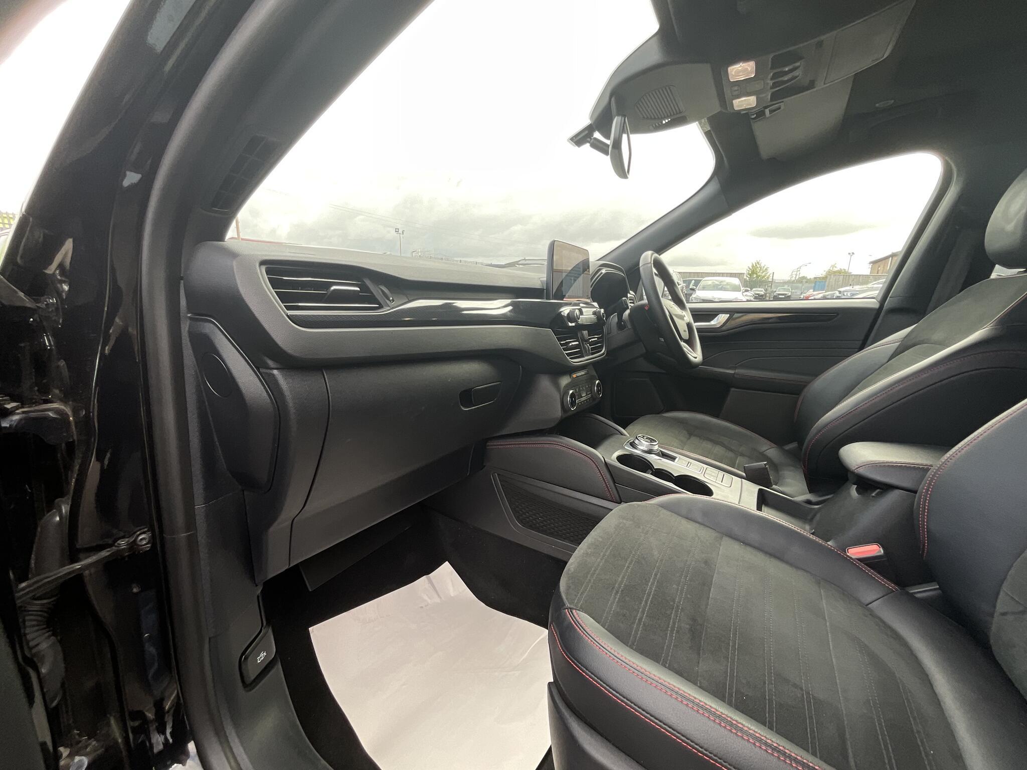 Ford Kuga - Image 16