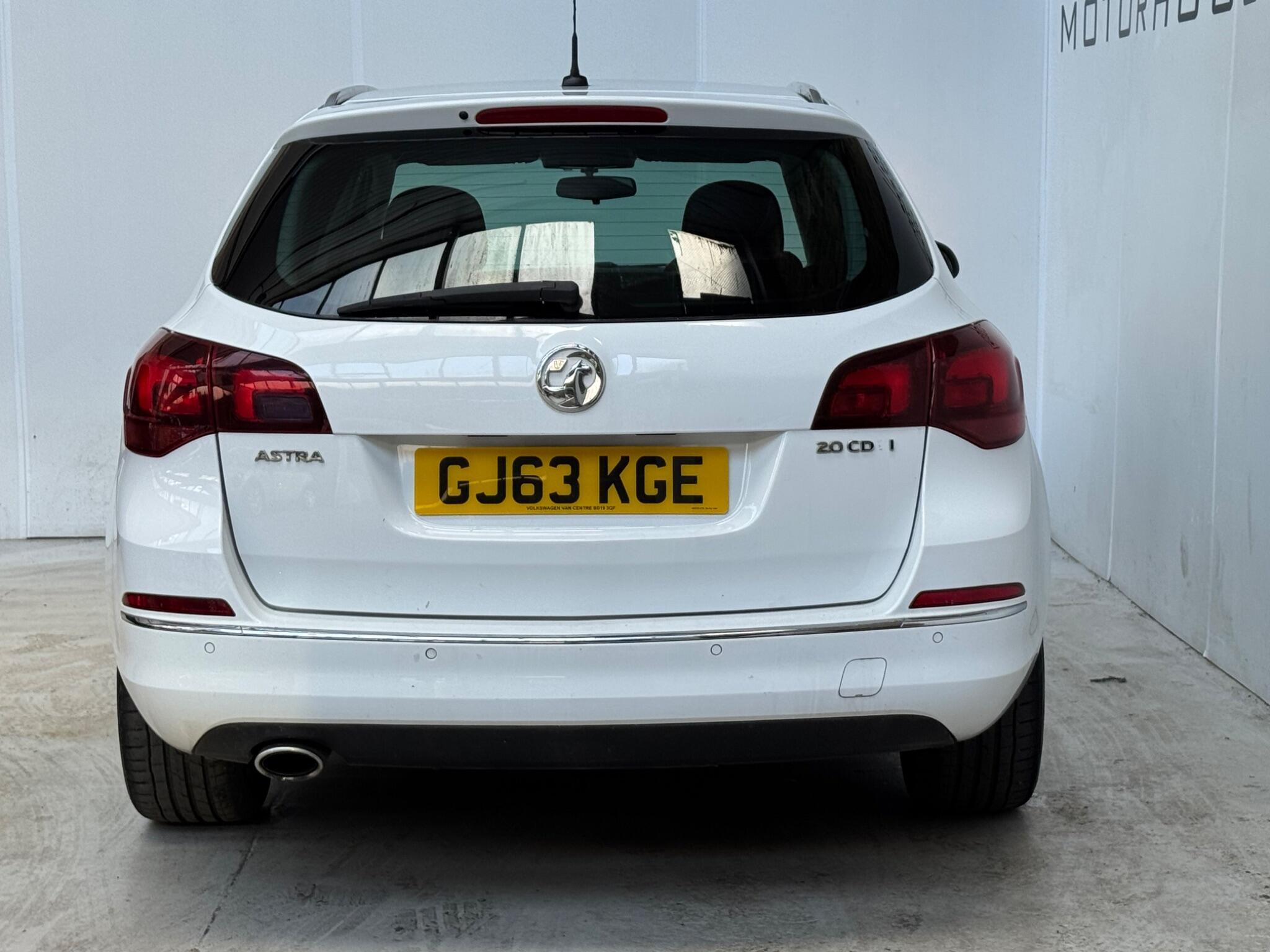 Vauxhall Astra - Image 6