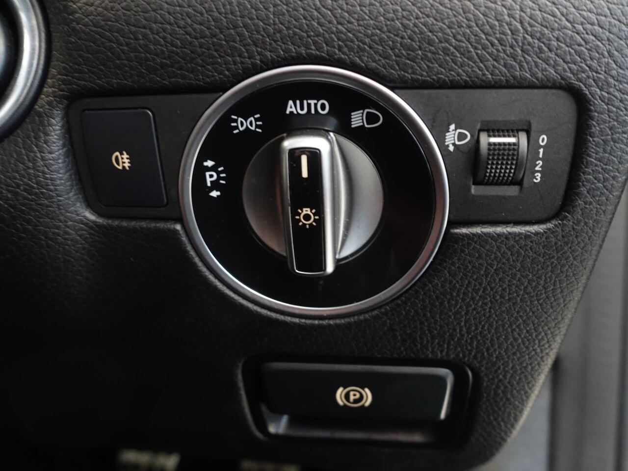 Mercedes SLC - Image 3