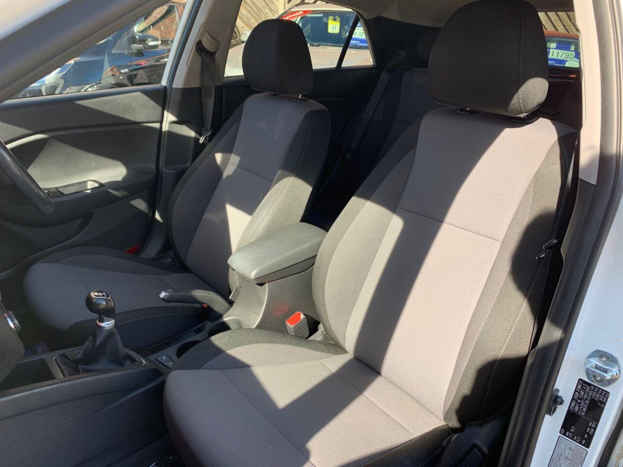 Hyundai i20 - Image 17