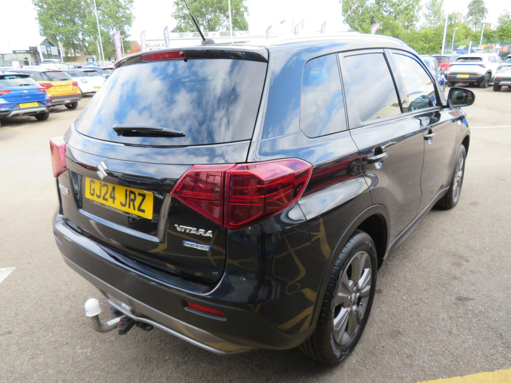 Suzuki Vitara - Image 10
