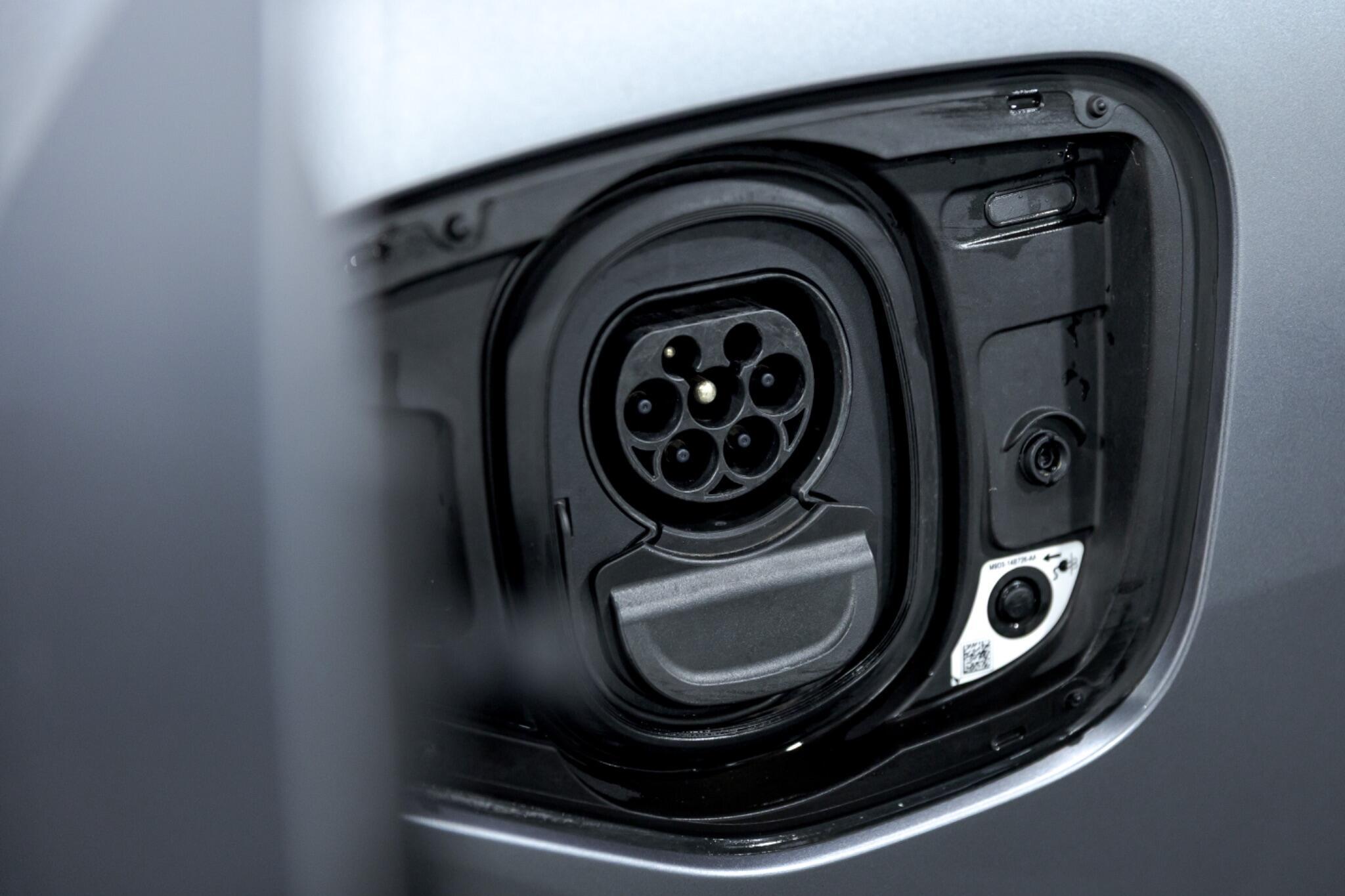 Jaguar I-Pace - Image 7