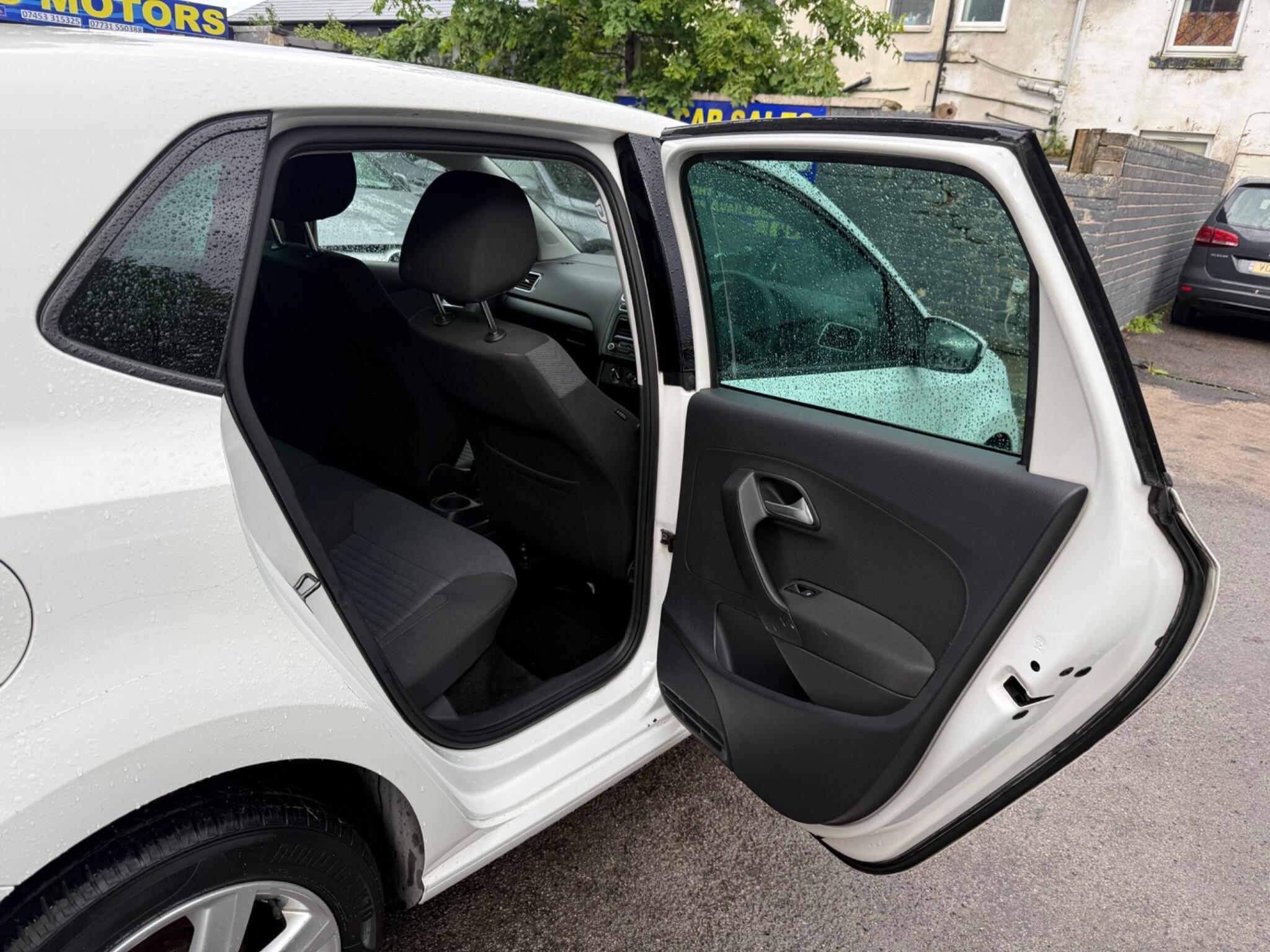 Volkswagen Polo - Image 19