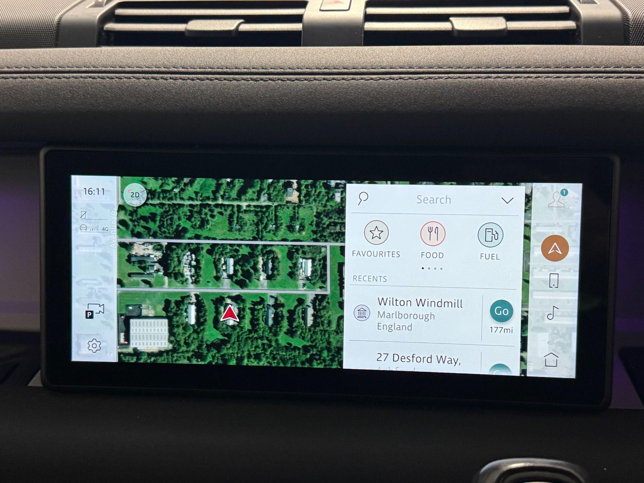 Land Rover Defender 110 - Image 86