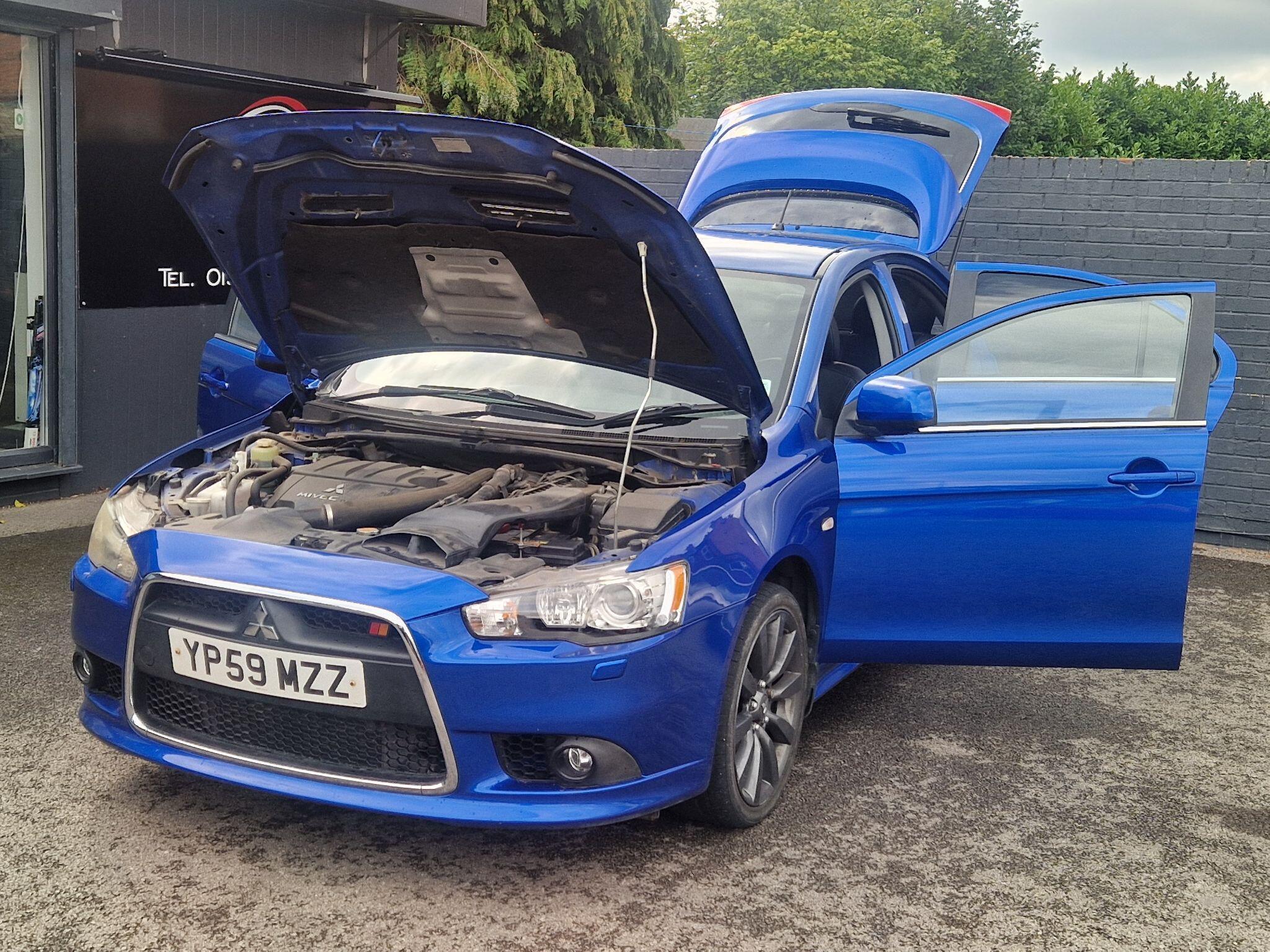 Mitsubishi Lancer - Image 11