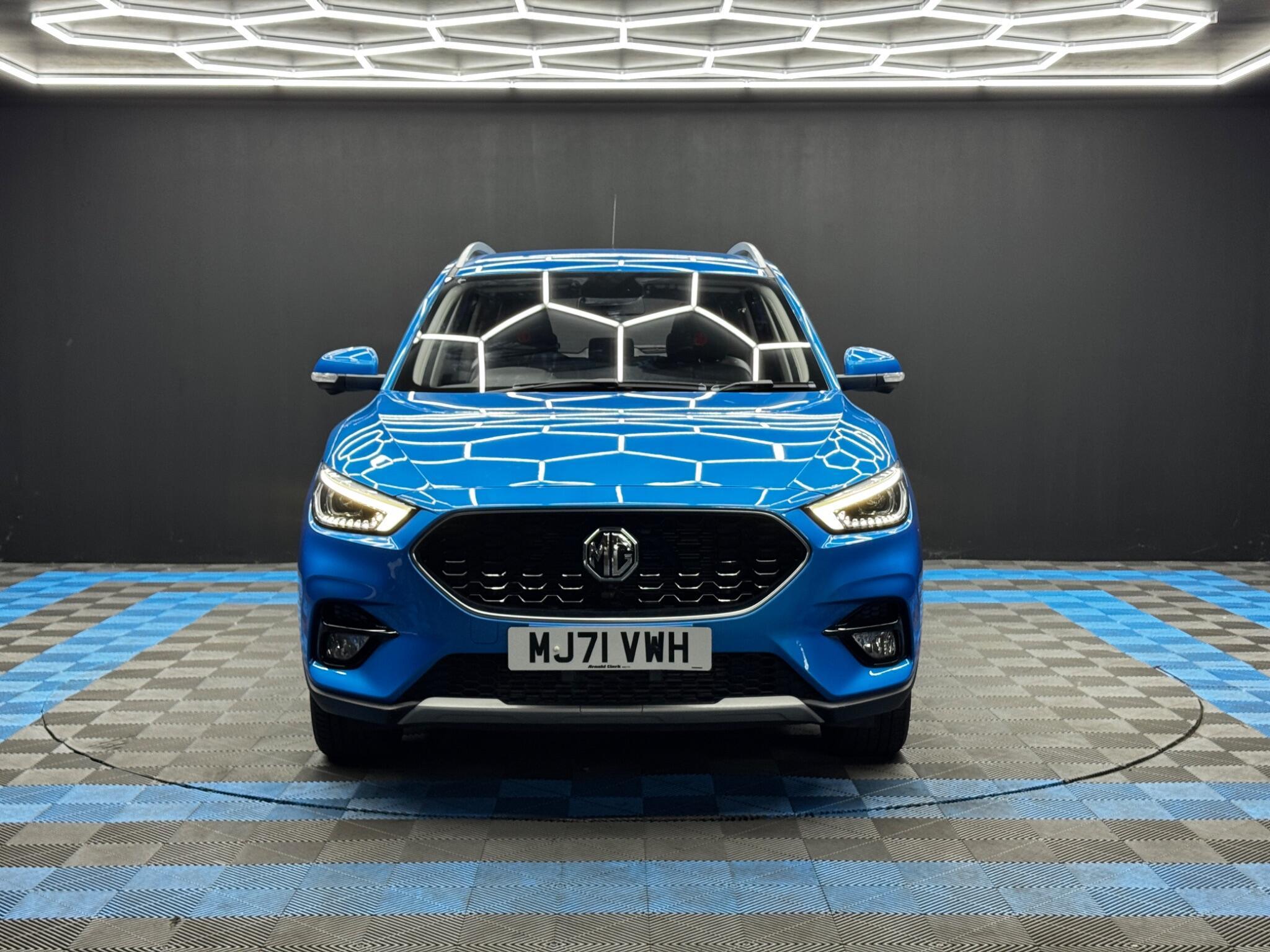 MG MG ZS - Image 2