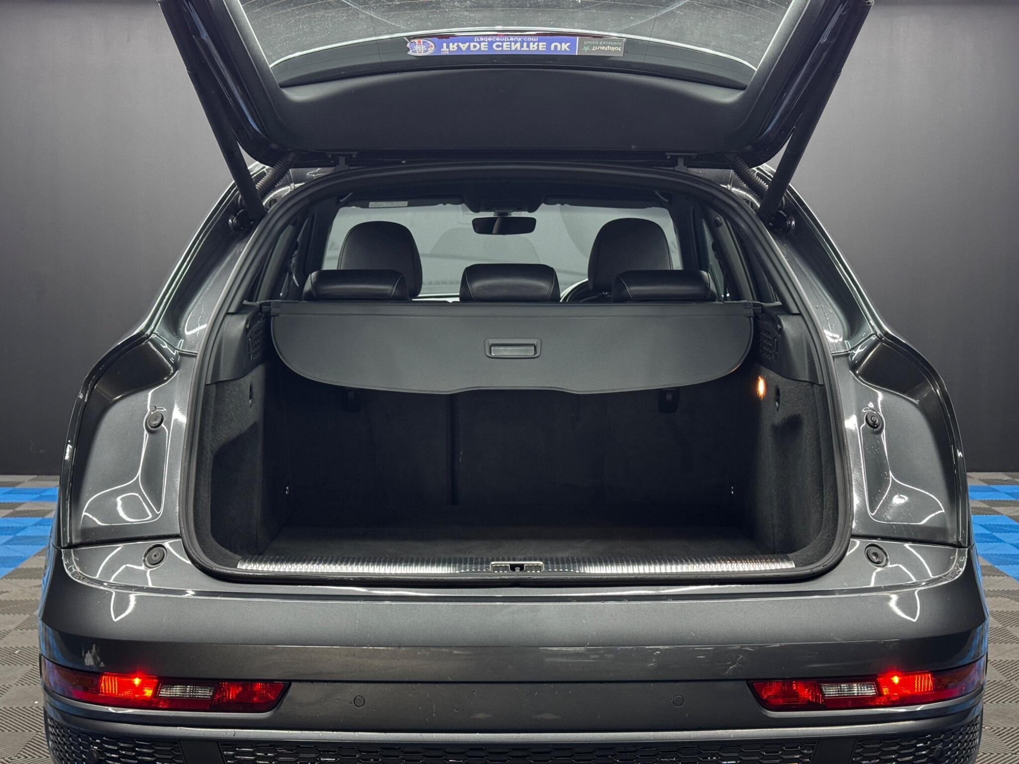 Audi Q3 - Image 37