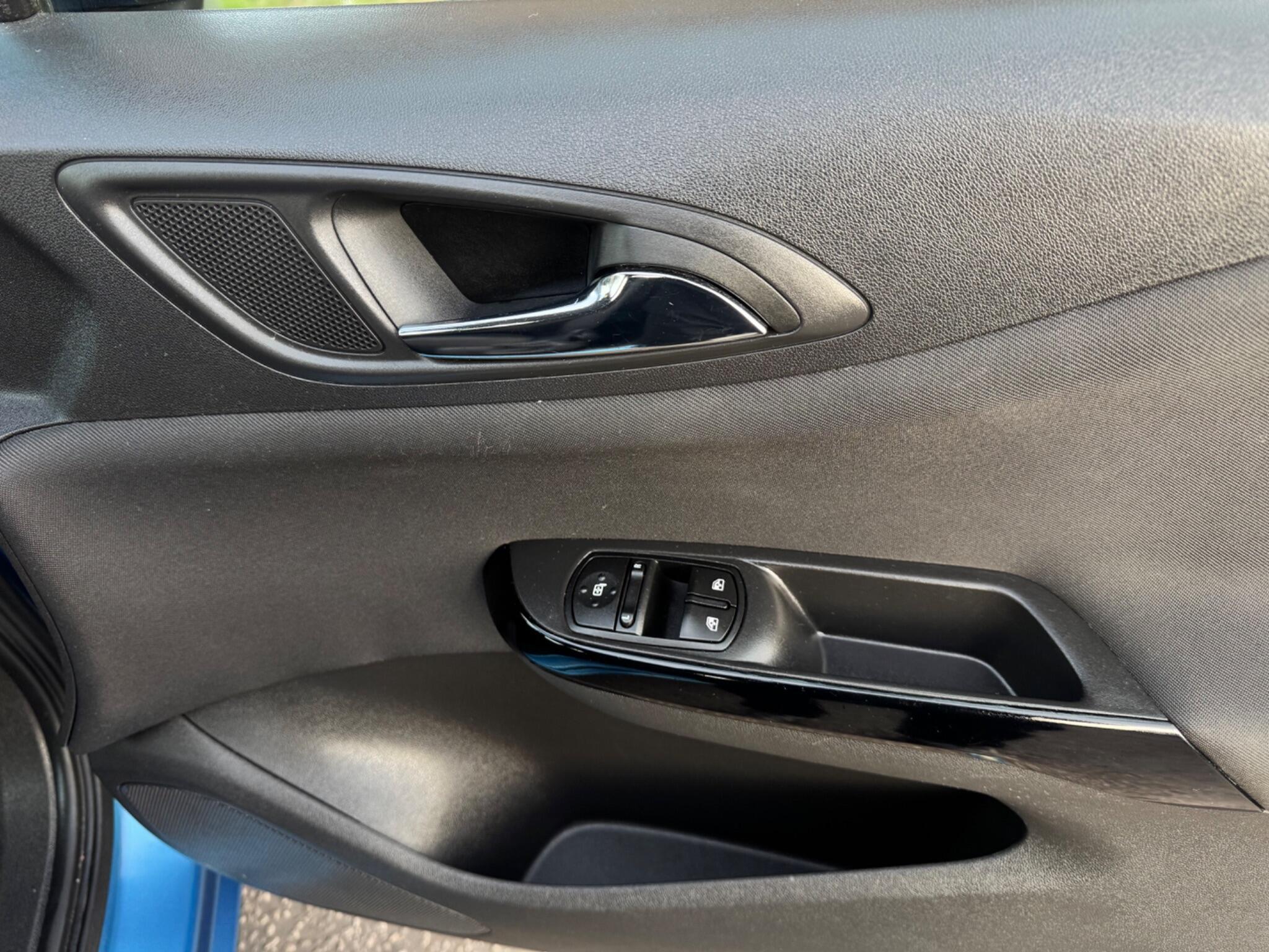 Vauxhall Corsa - Image 34