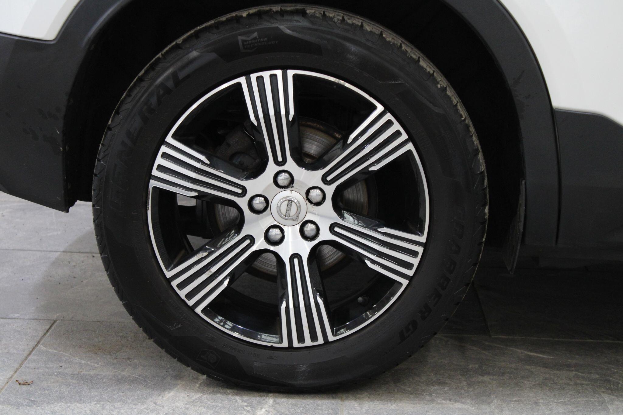 Volvo XC40 - Image 10