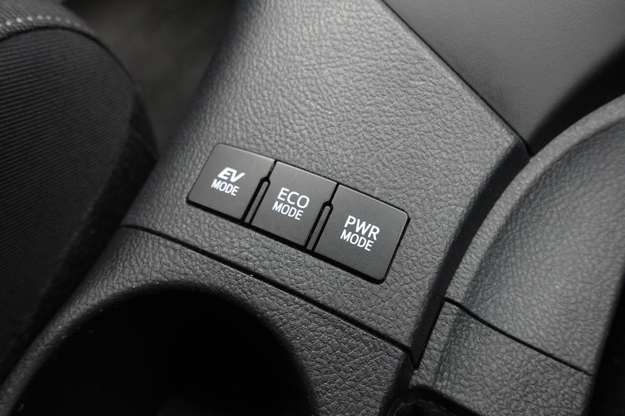 Toyota Auris - Image 42