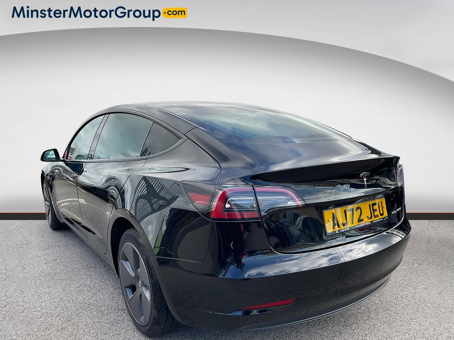 Tesla Model 3 - Image 4