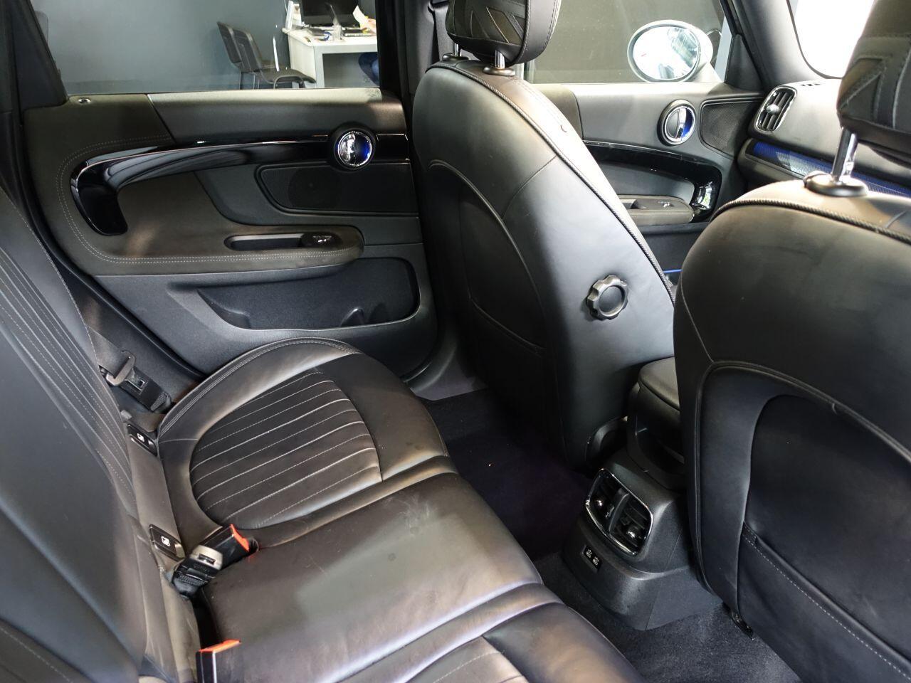 MINI Countryman - Image 17