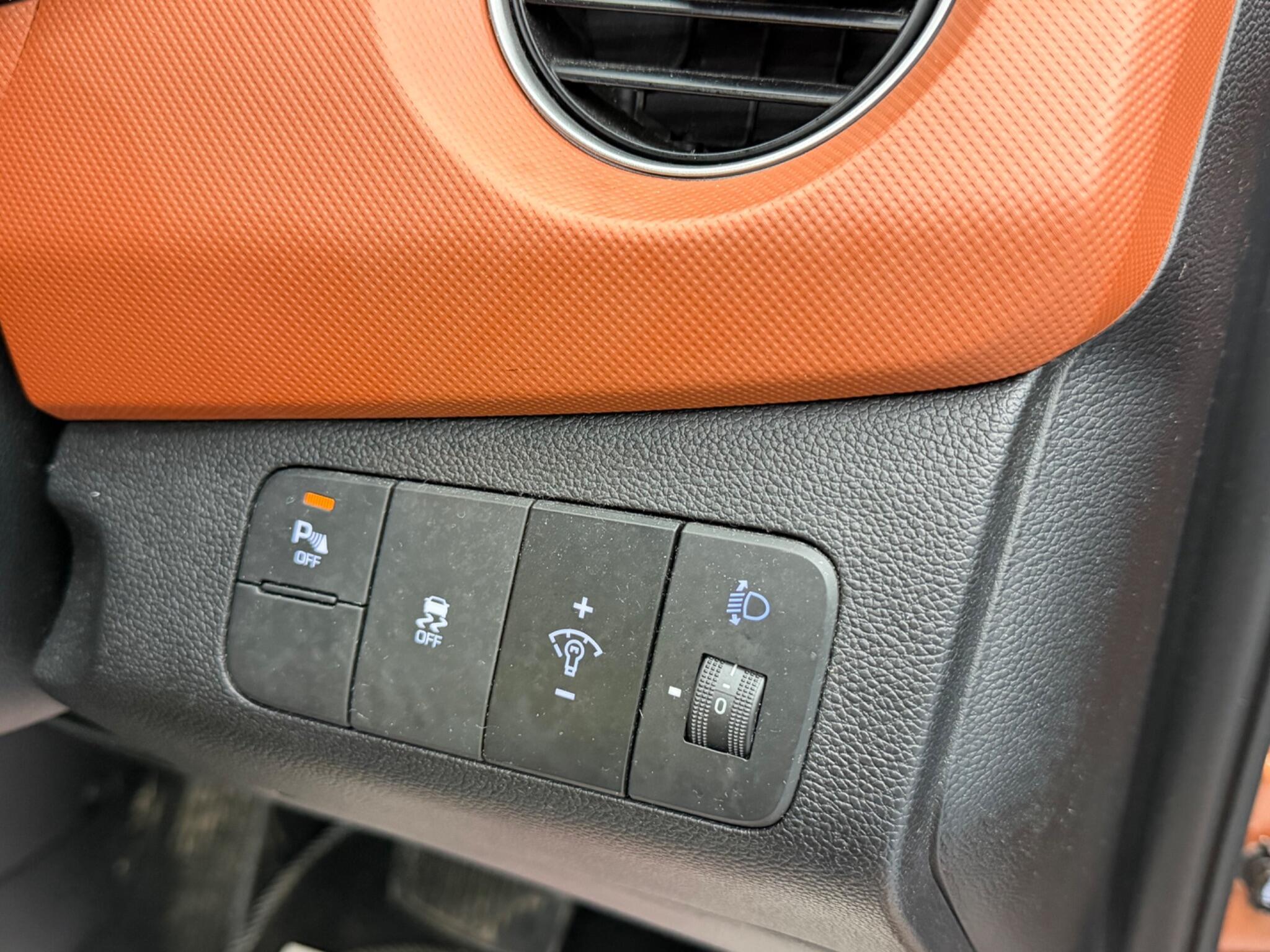 Hyundai i10 - Image 21