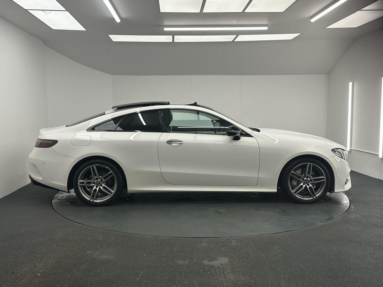 Mercedes E-Class - Image 11