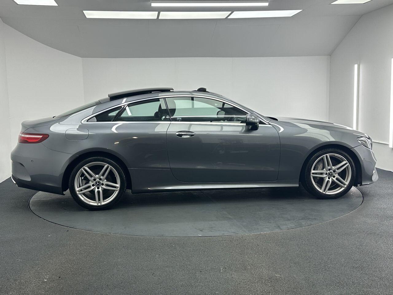 Mercedes-benz E-CLASS - Image 10