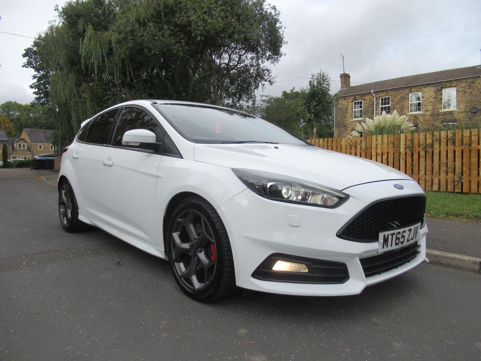 Ford Focus - Image 2