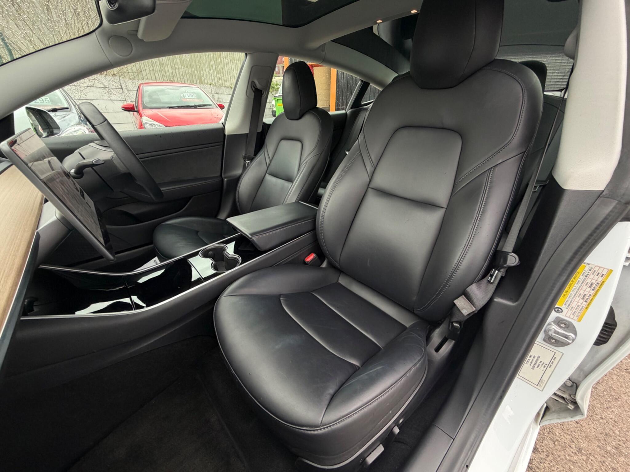 Tesla Model 3 - Image 16