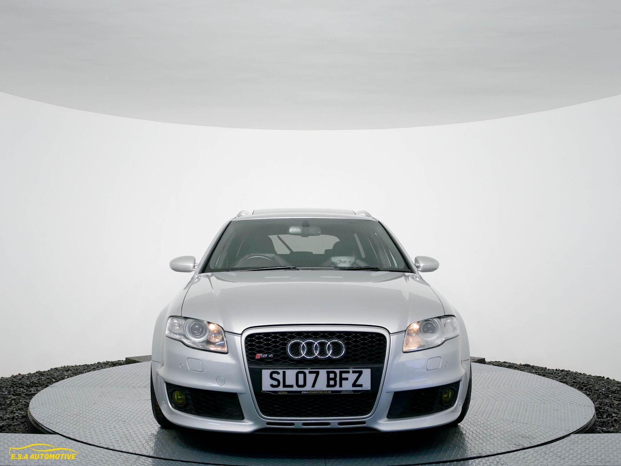 Audi Rs4 Avant - Image 4