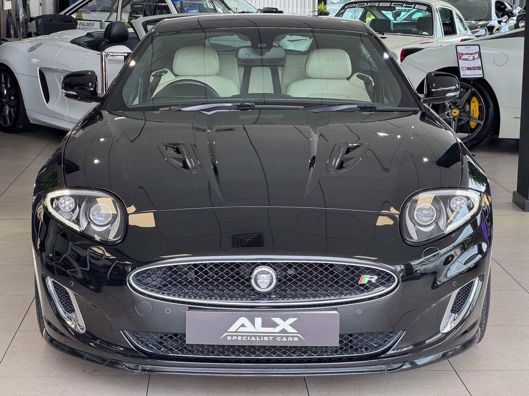 Jaguar XKR - Image 10