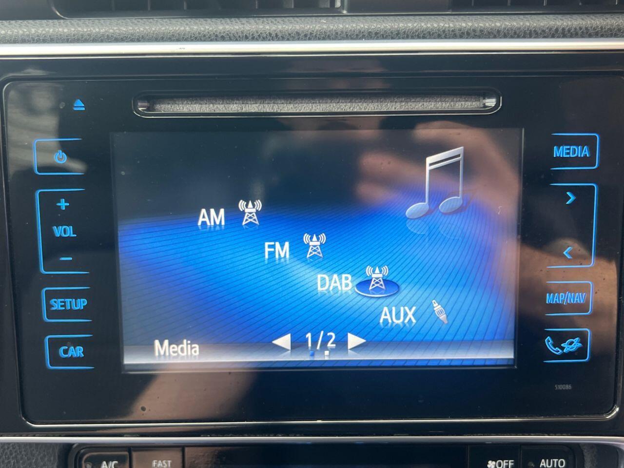 Toyota Auris - Image 13