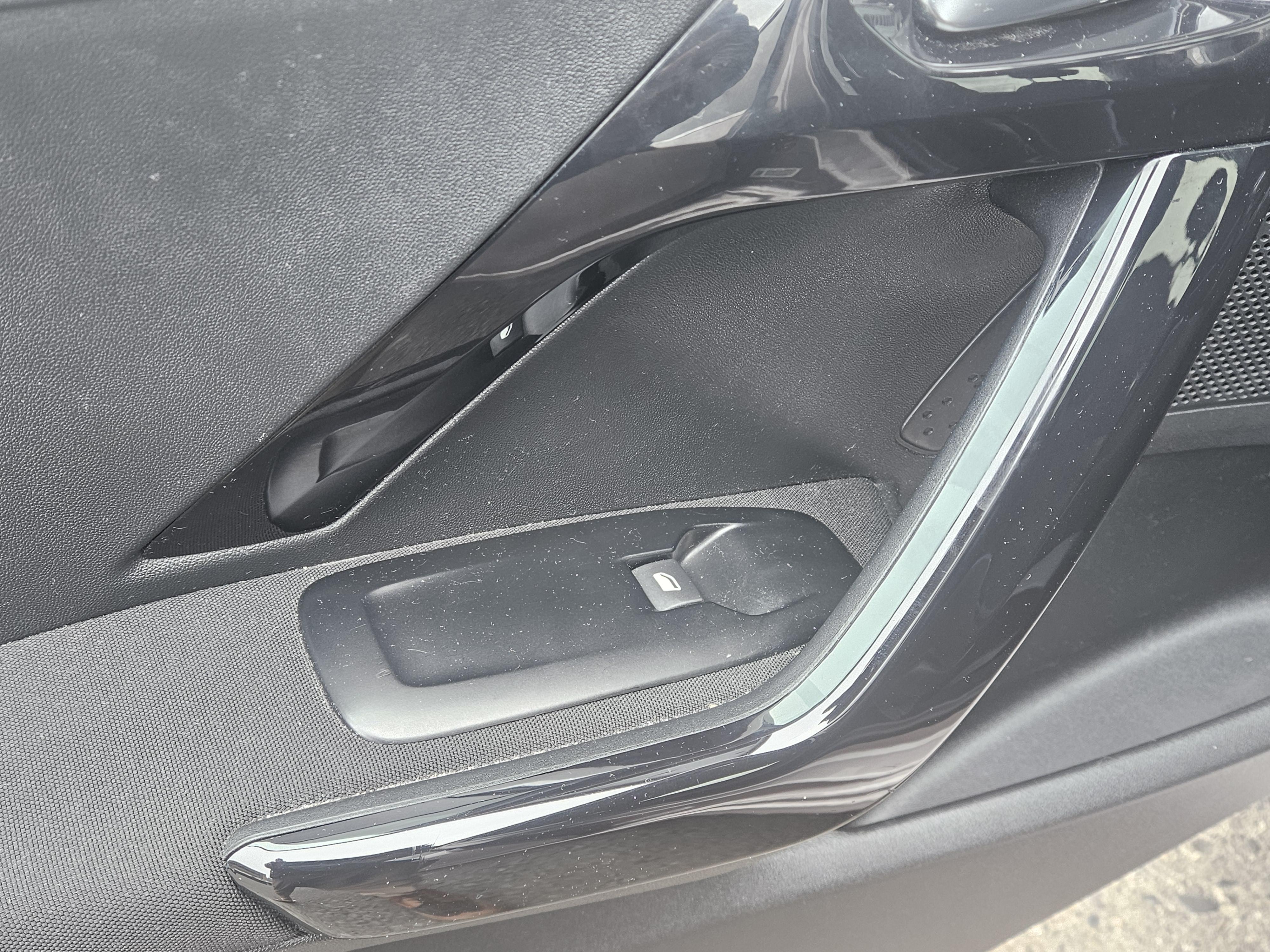 Peugeot 208 - Image 15