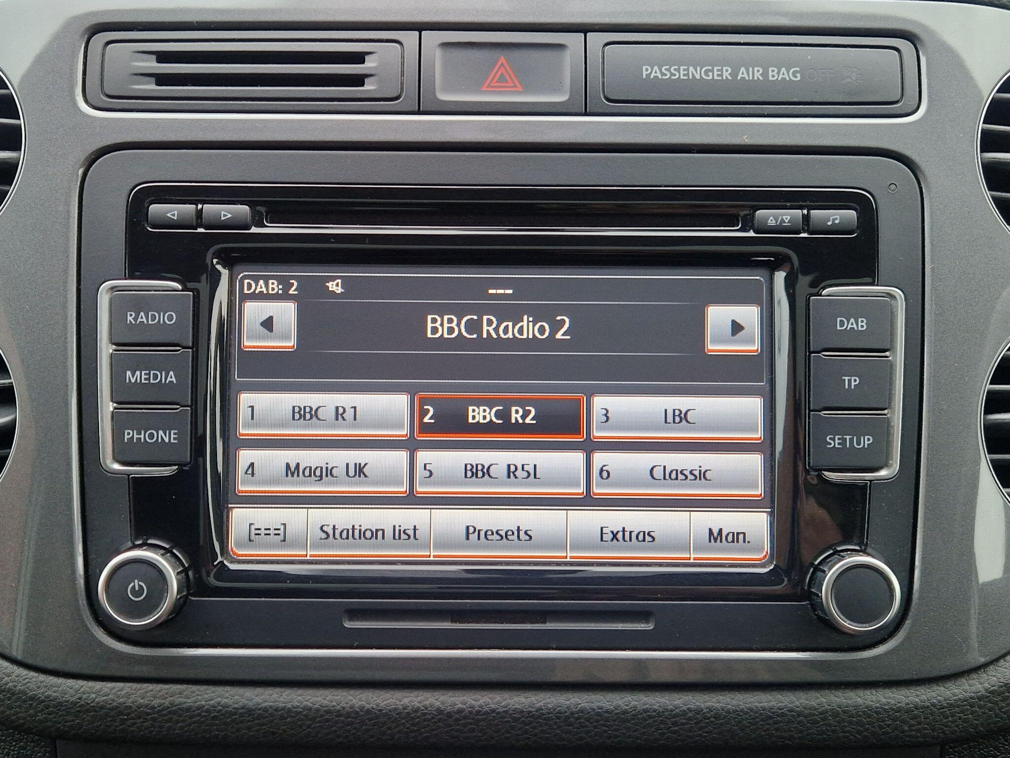 Volkswagen Tiguan - Image 27