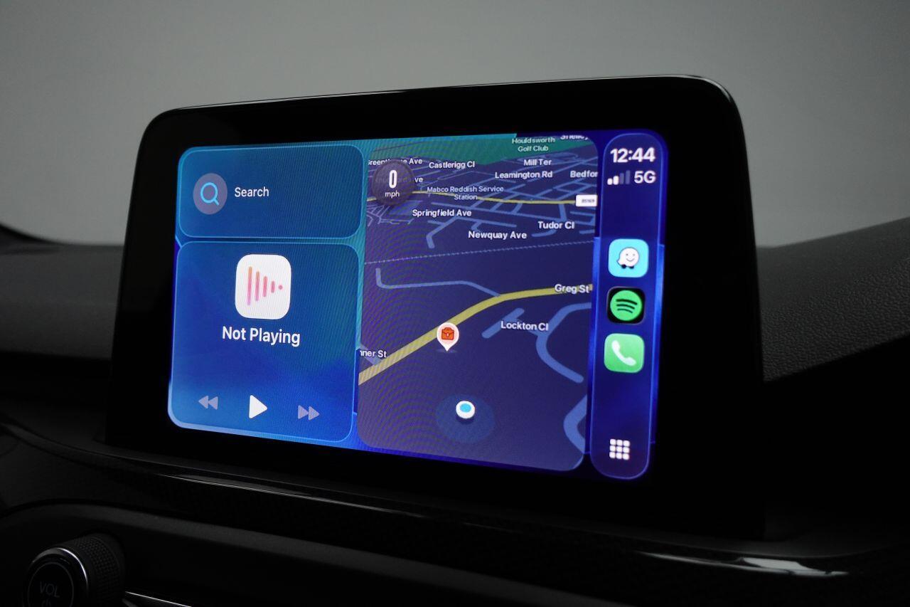 Ford Focus - Image 23