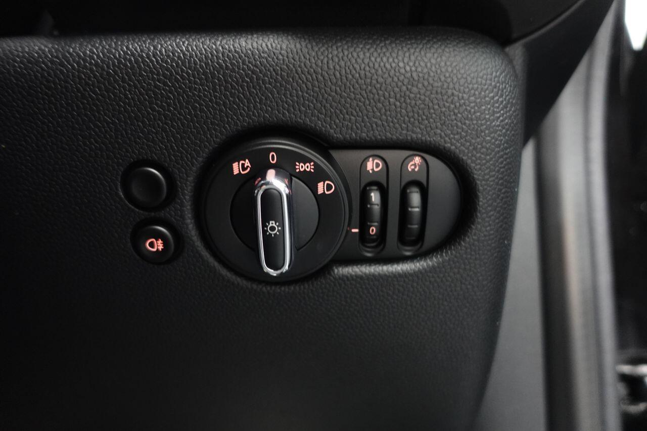 MINI Hatch - Image 57