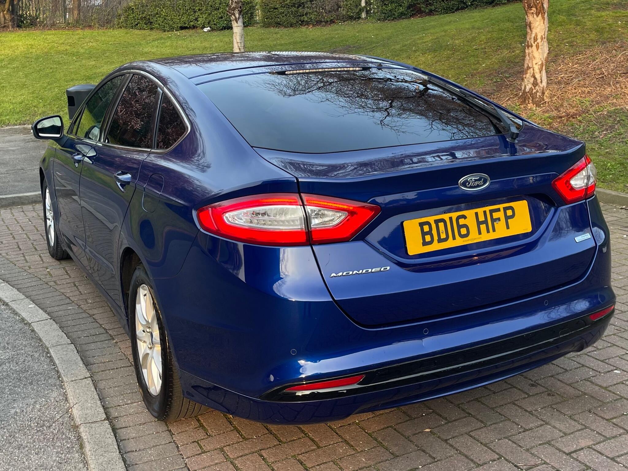 Ford Mondeo - Image 11