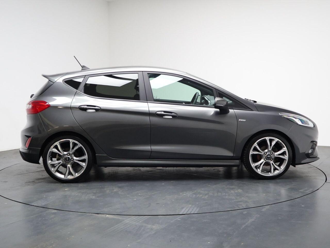Ford Fiesta - Image 8