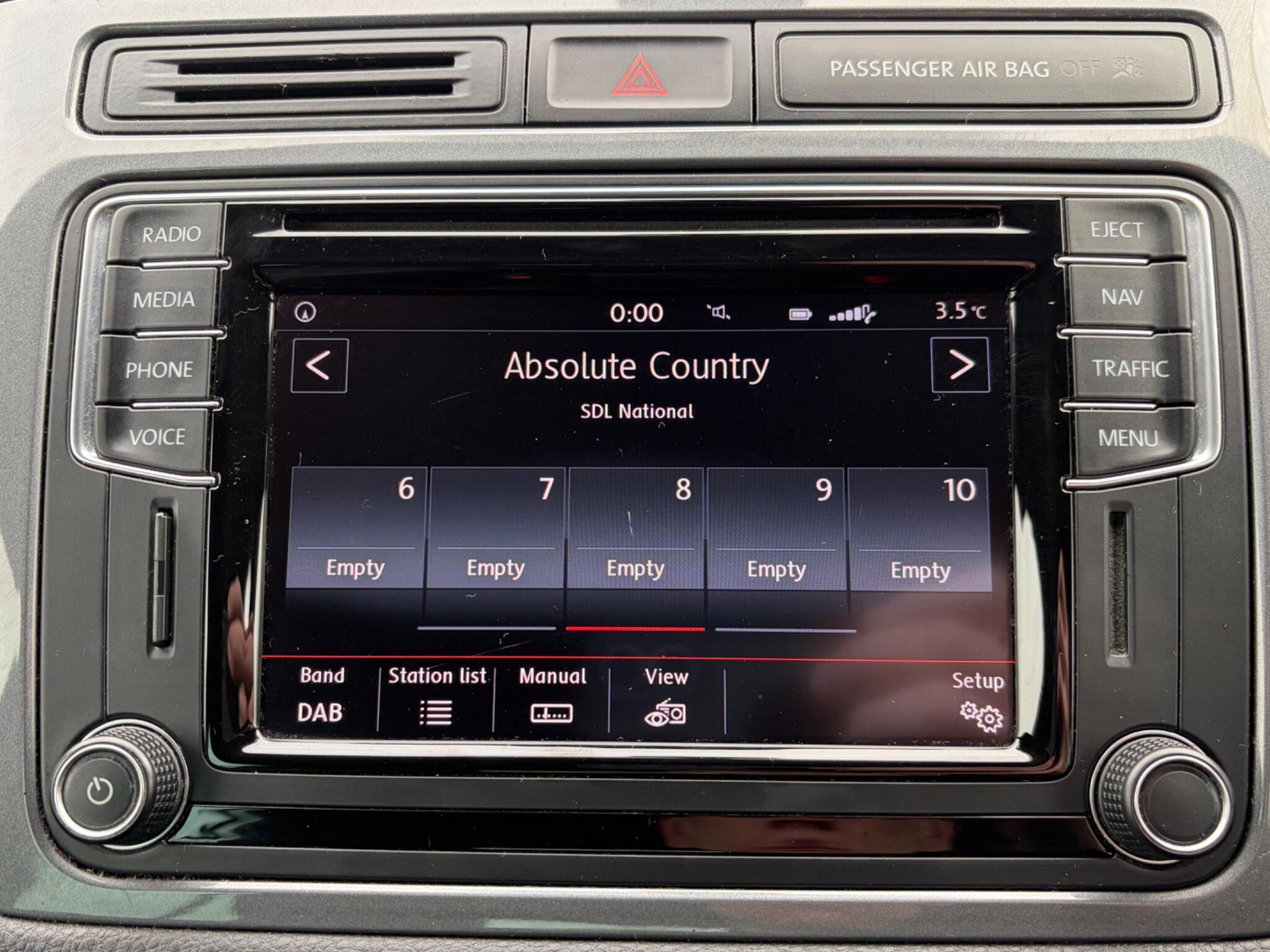 Volkswagen Tiguan - Image 29