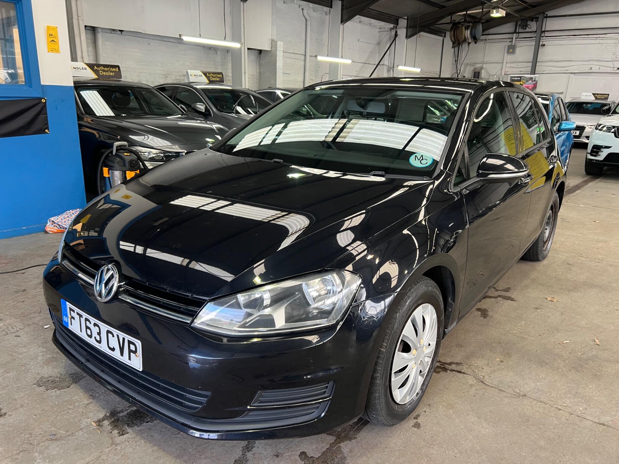 Volkswagen Golf - Image 9
